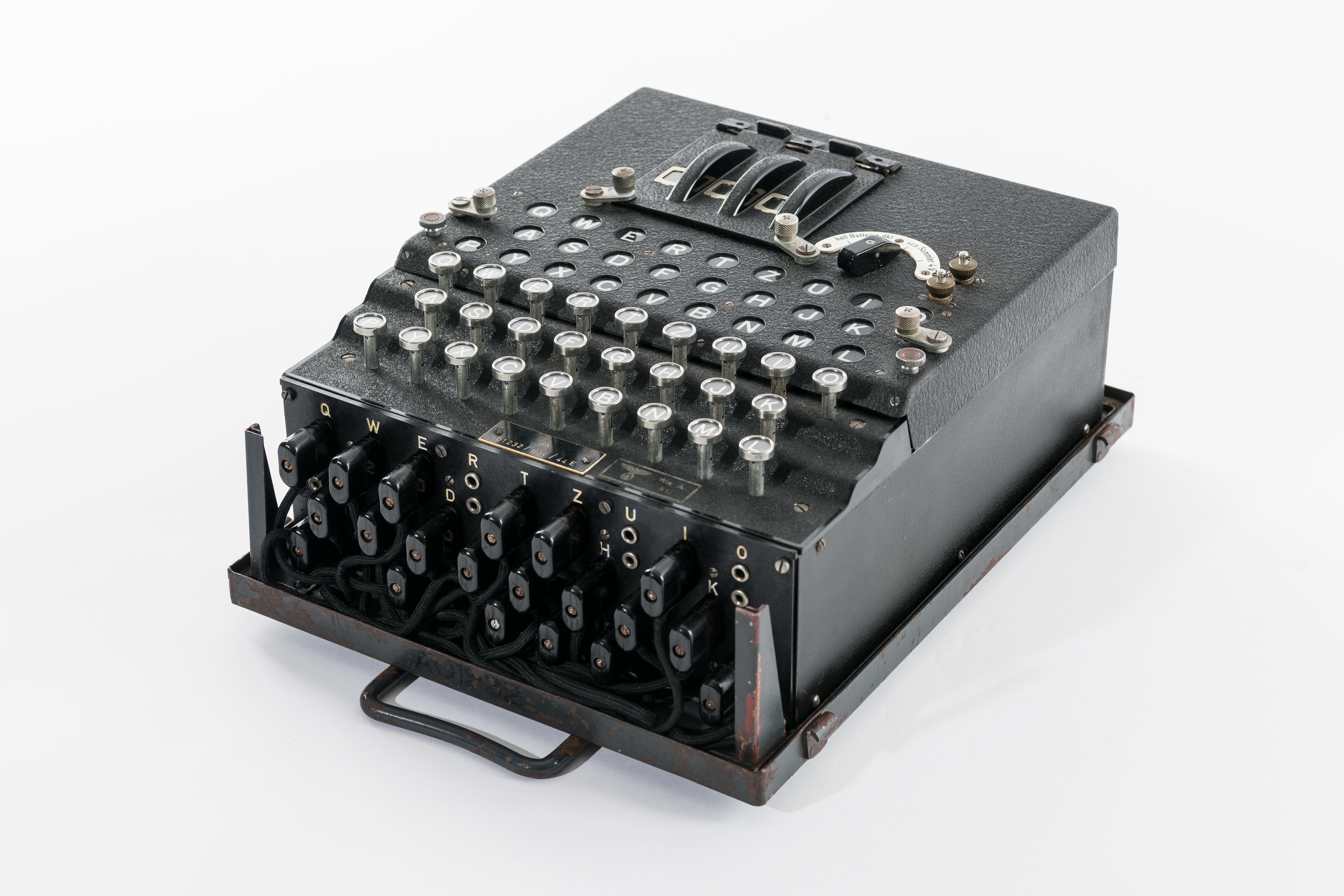 Chiffirermaschine Enigma (Heinz Nixdorf MuseumsForum CC BY-NC-SA)