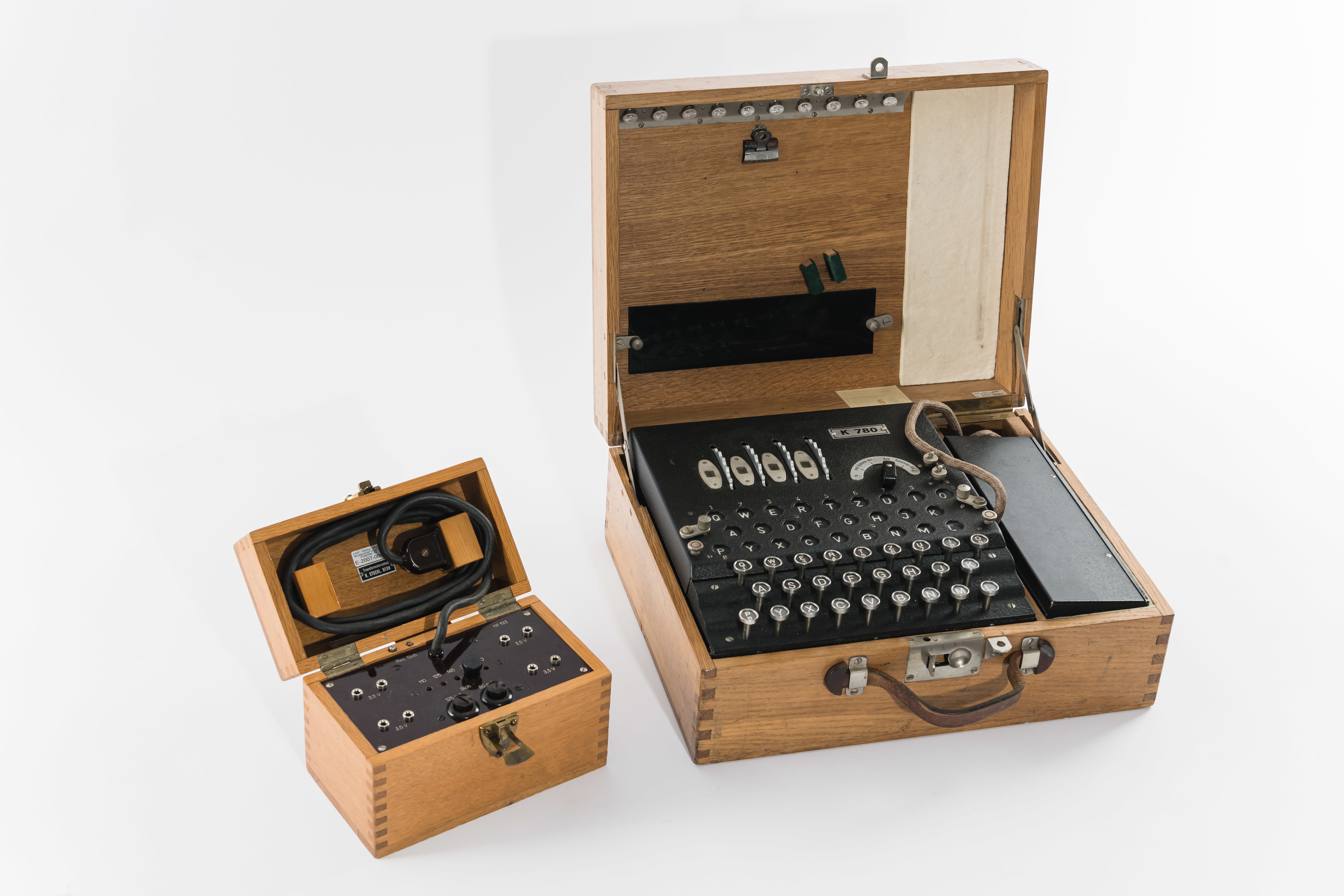 Enigma Mod. K, 4-Walzenmaschine (Heinz Nixdorf MuseumsForum CC BY-NC-SA)