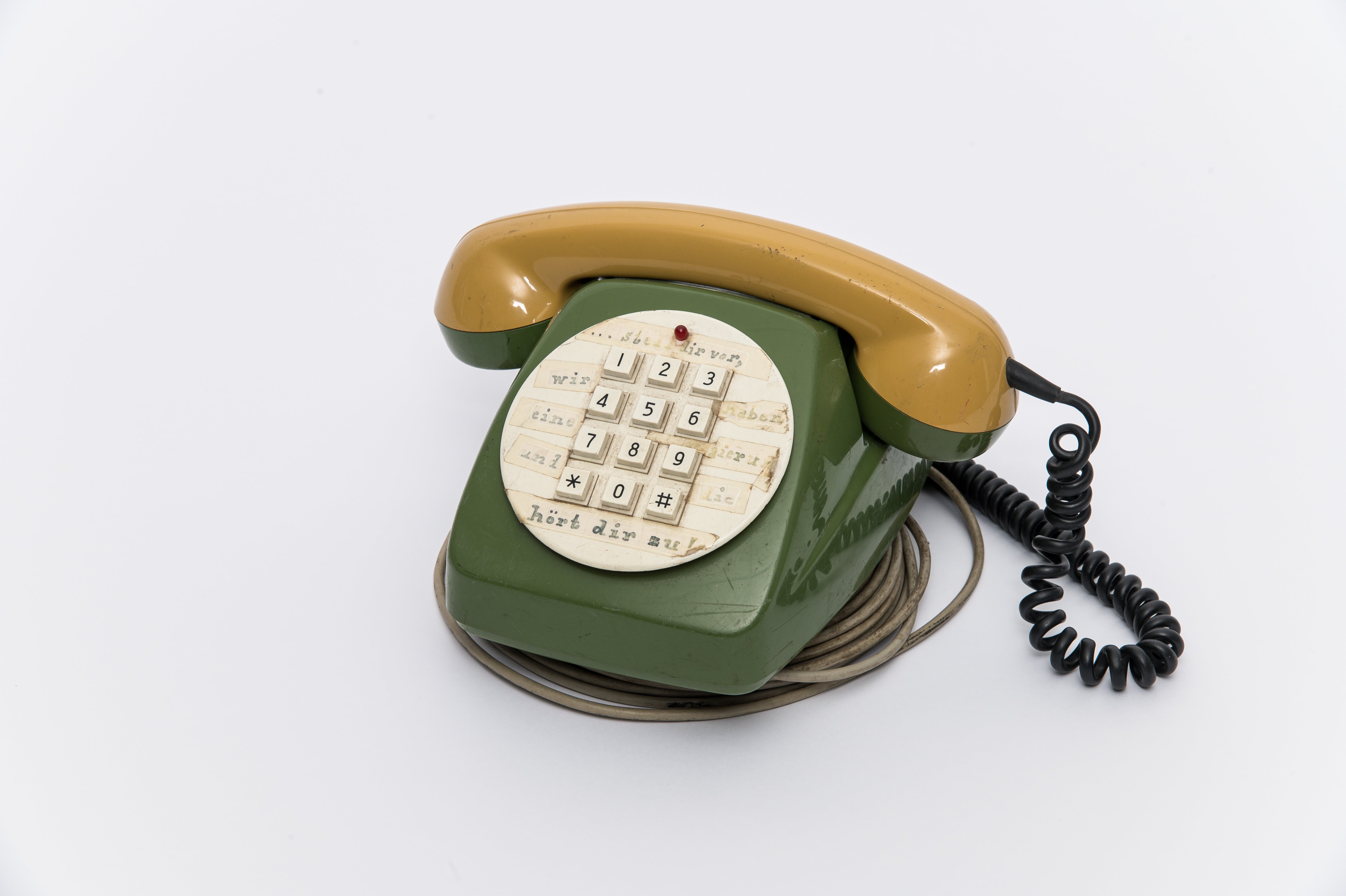 CCC-Telefon, modifiziertes Telefon der Deutschen Bundespost (Heinz Nixdorf MuseumsForum CC BY-NC-SA)
