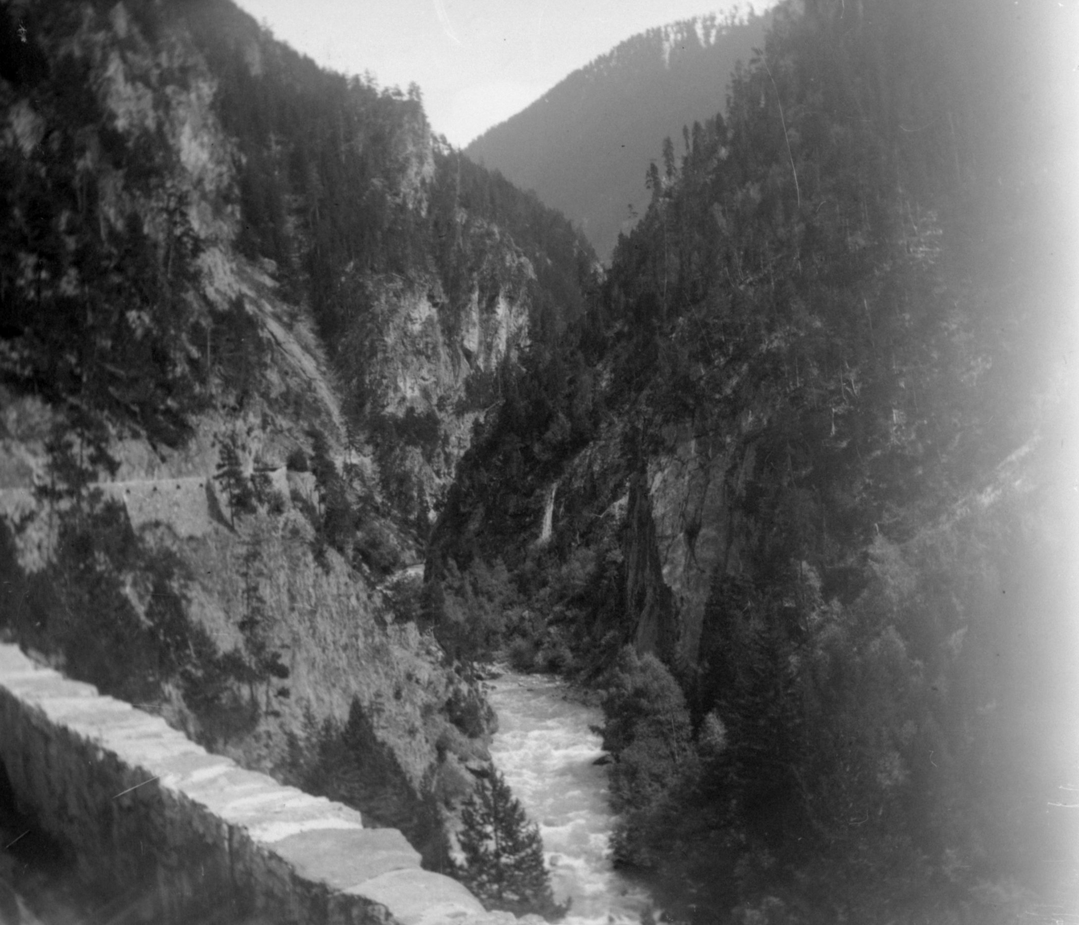 Landwasserstraße zwischen Wiesen und Davos (August 1903), 87417 sn R_o.jpg (DRM CC BY-NC-SA)