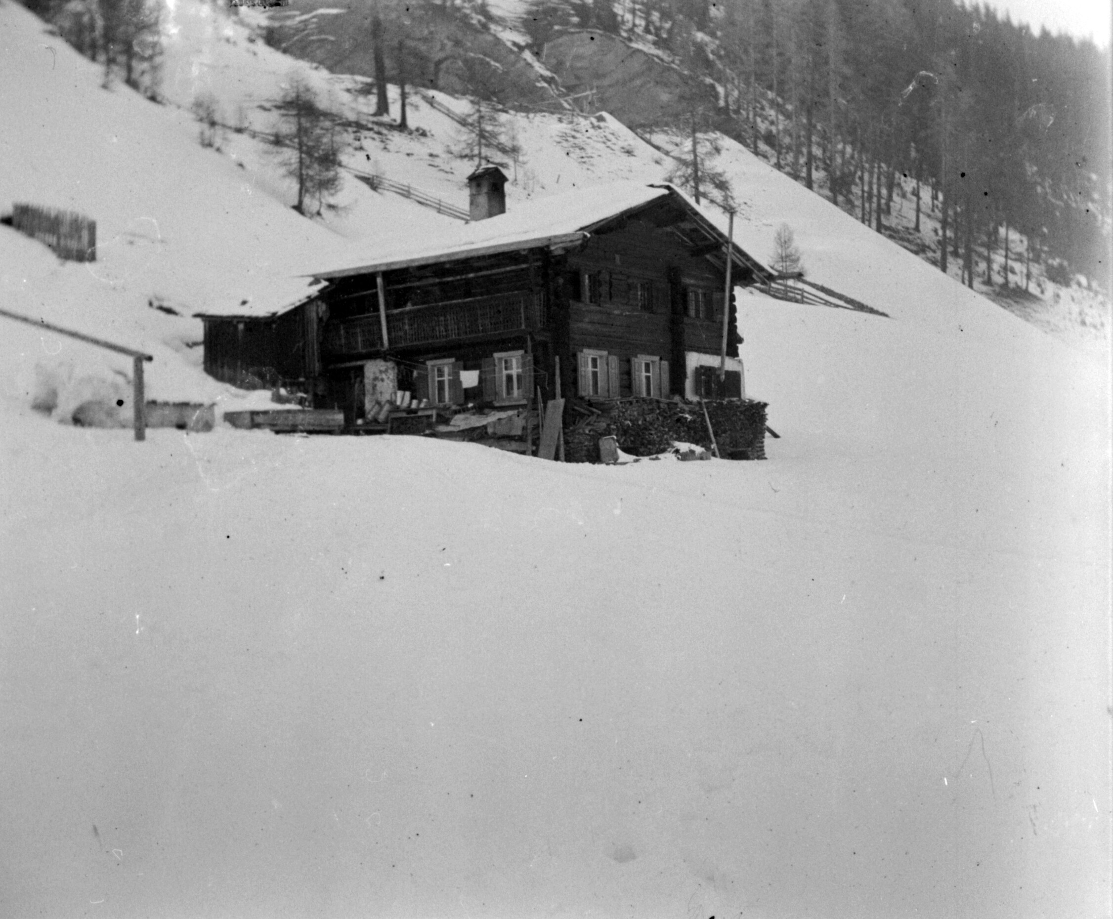 Prättigauer Bauernhaus bei Davos (Dezember 1903-Januar 1904), 87476 sn R (DRM CC BY-NC-SA)