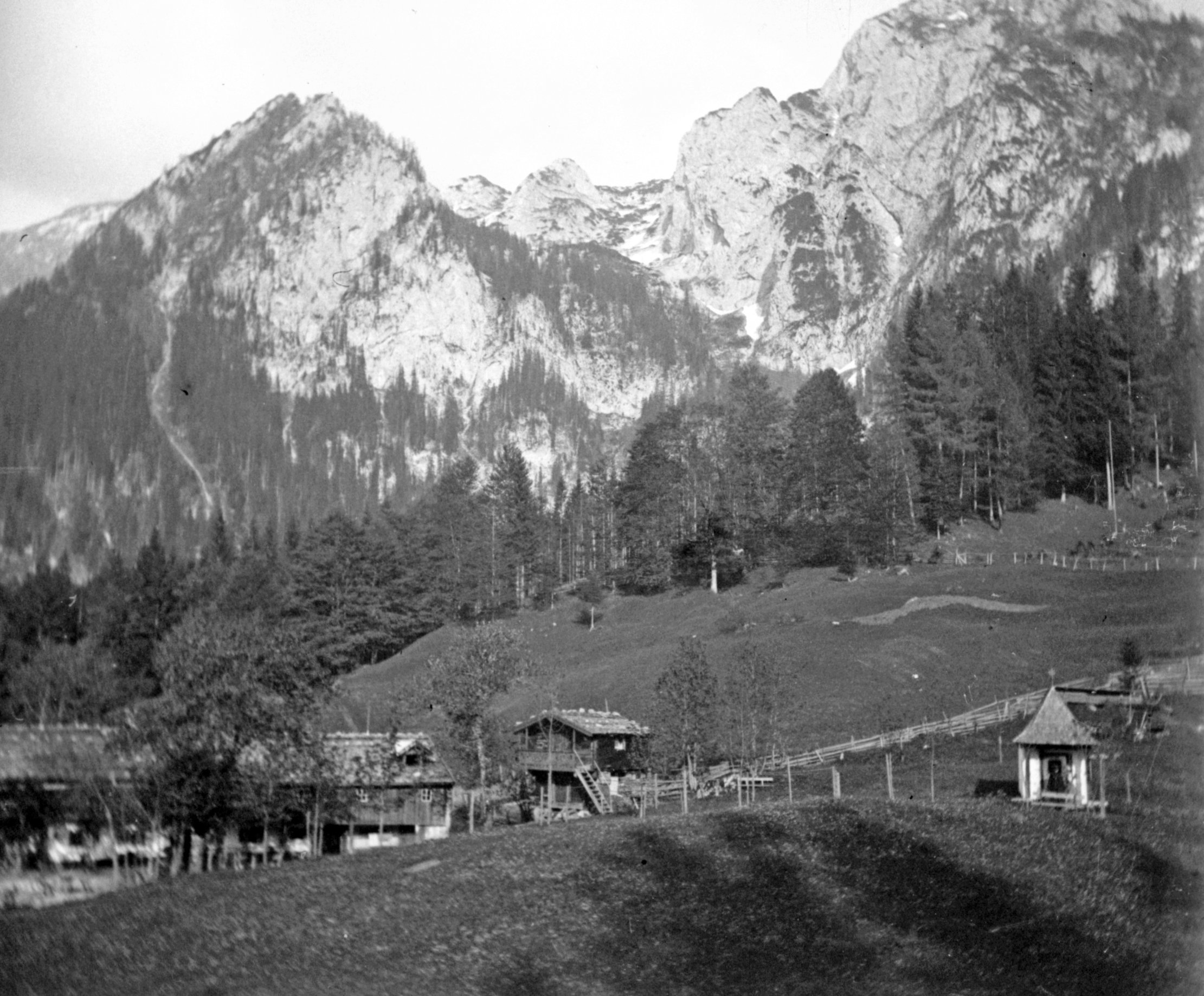 Gasthof Vorderbrand bei Schönau (Pfingsten 1901), 87045 sn R_o (DRM CC BY-NC-SA)