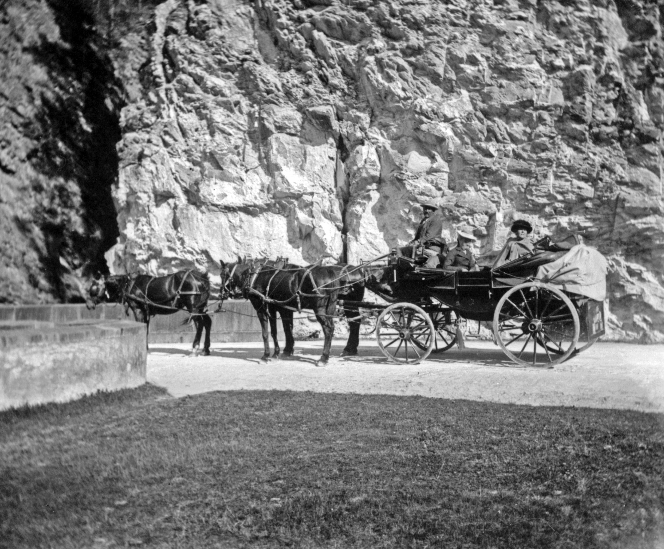Kutsche auf der Hochfinstermünzstraße (September 1902), 87252 sn R_o (DRM CC BY-NC-SA)