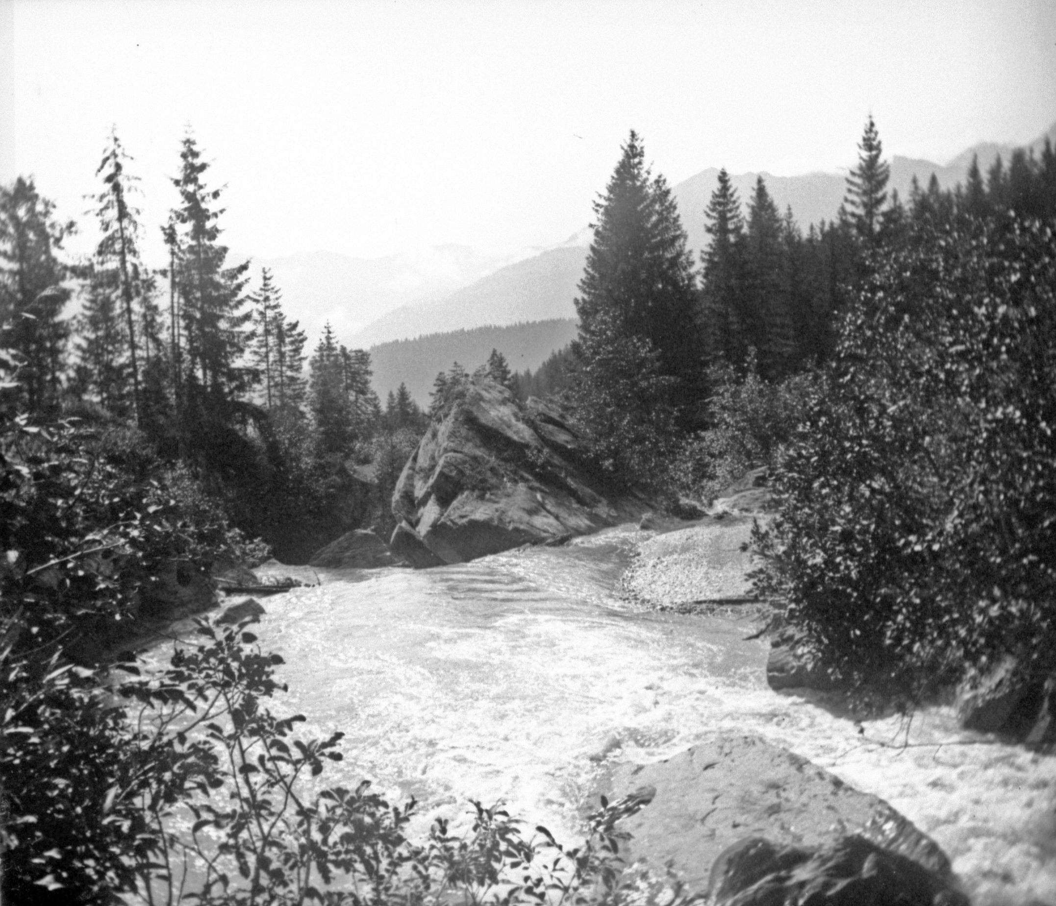 Blick von der Runcabrücke Richtung Süden (August 1902), 87232 sn L_o (DRM CC BY-NC-SA)