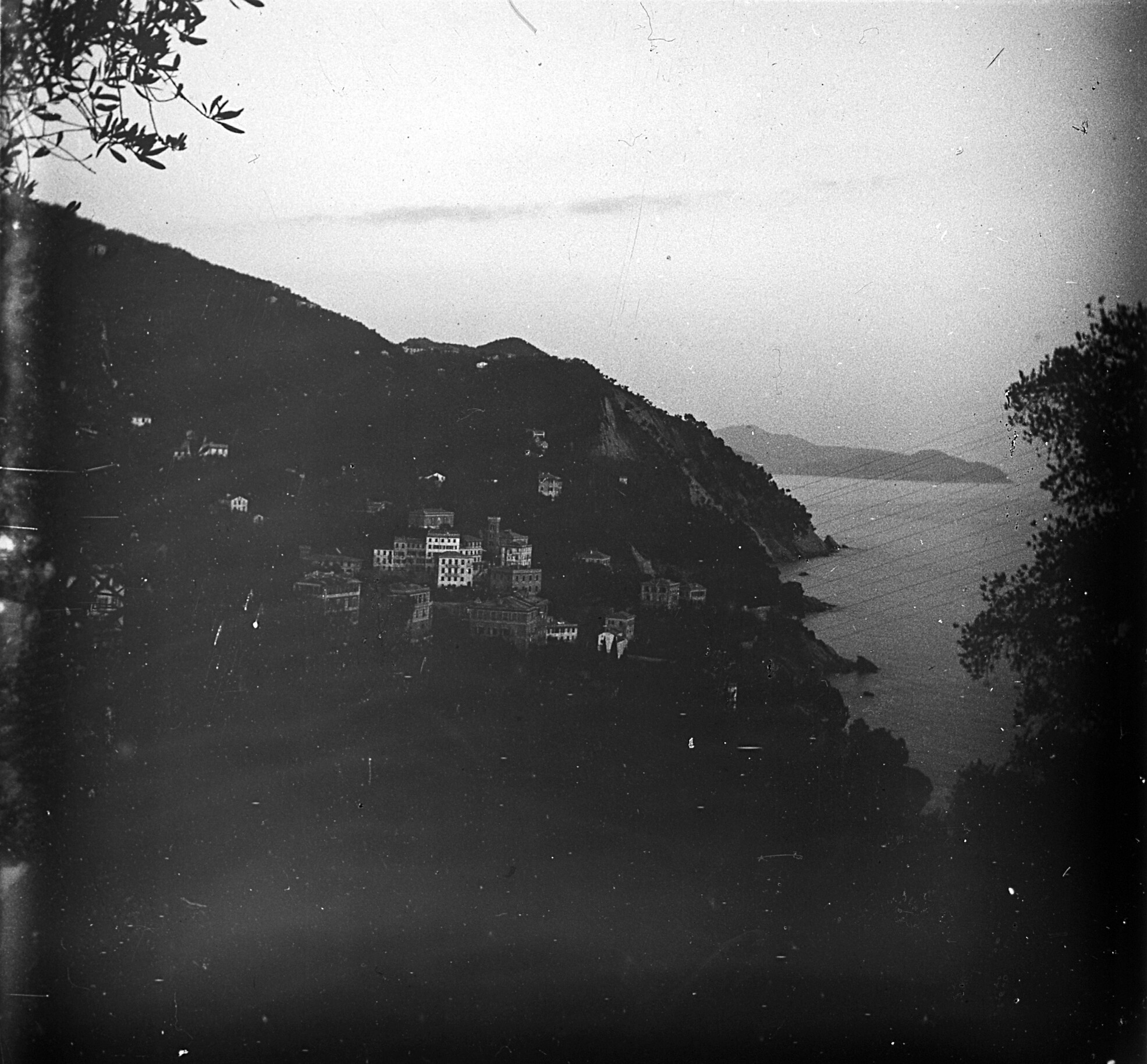 Aussicht von der Via Aurelia zwischen Rapallo und Zoagli (März-April 1904), 87513 sd R (DRM CC BY-NC-SA)