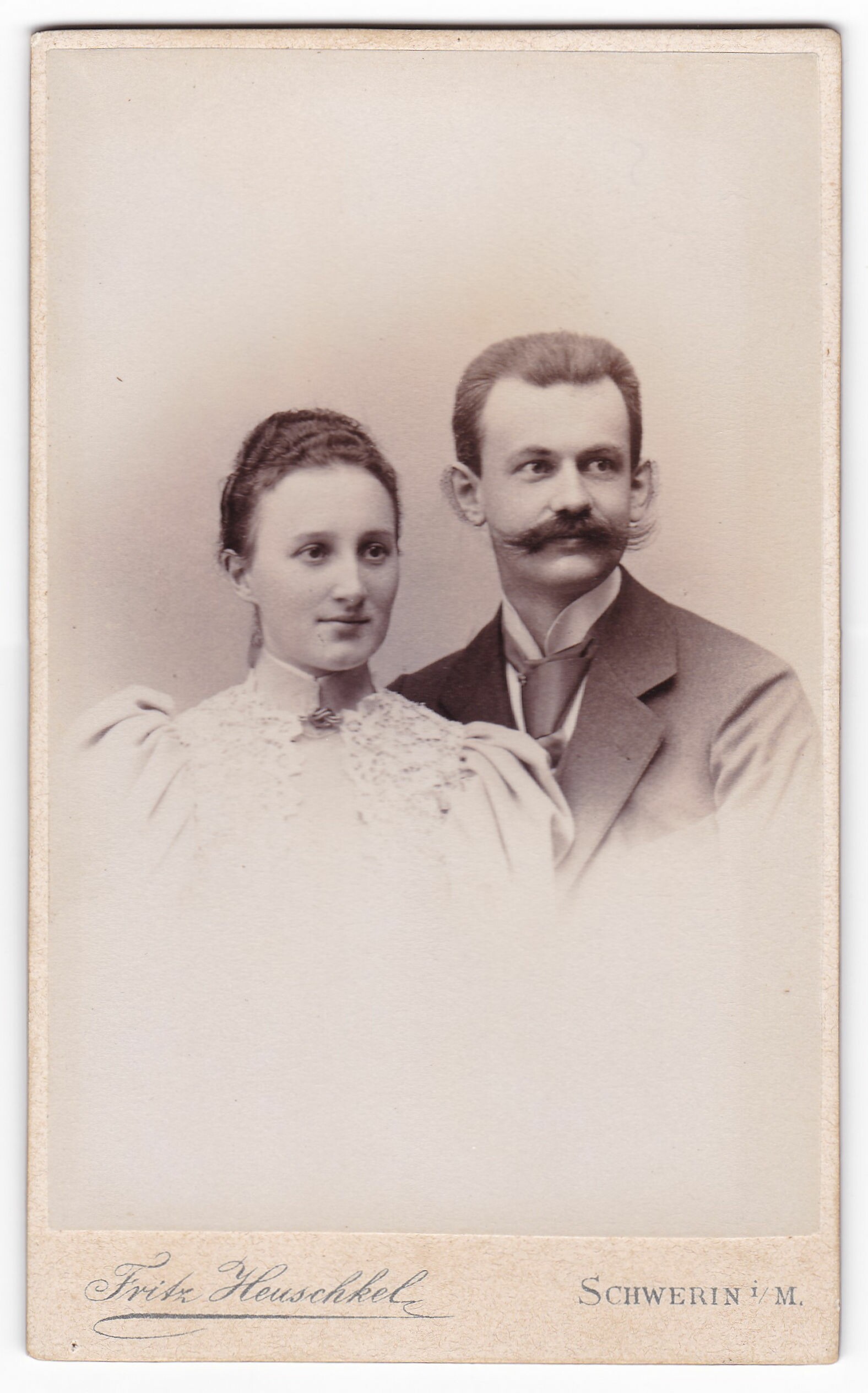 Maria und Richard von Hippel (um 1900), 88108 p (DRM CC BY-NC-SA)