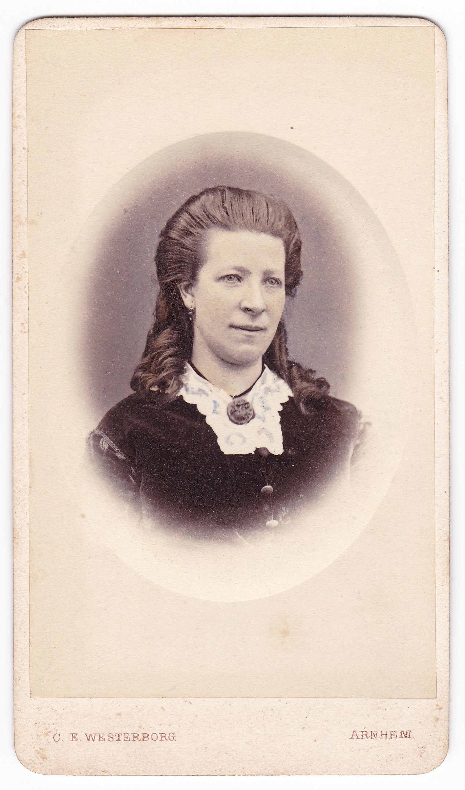 Maria Johanna Walter, geb. van Lelijveld (um 1875), 88203 p (DRM CC BY-NC-SA)