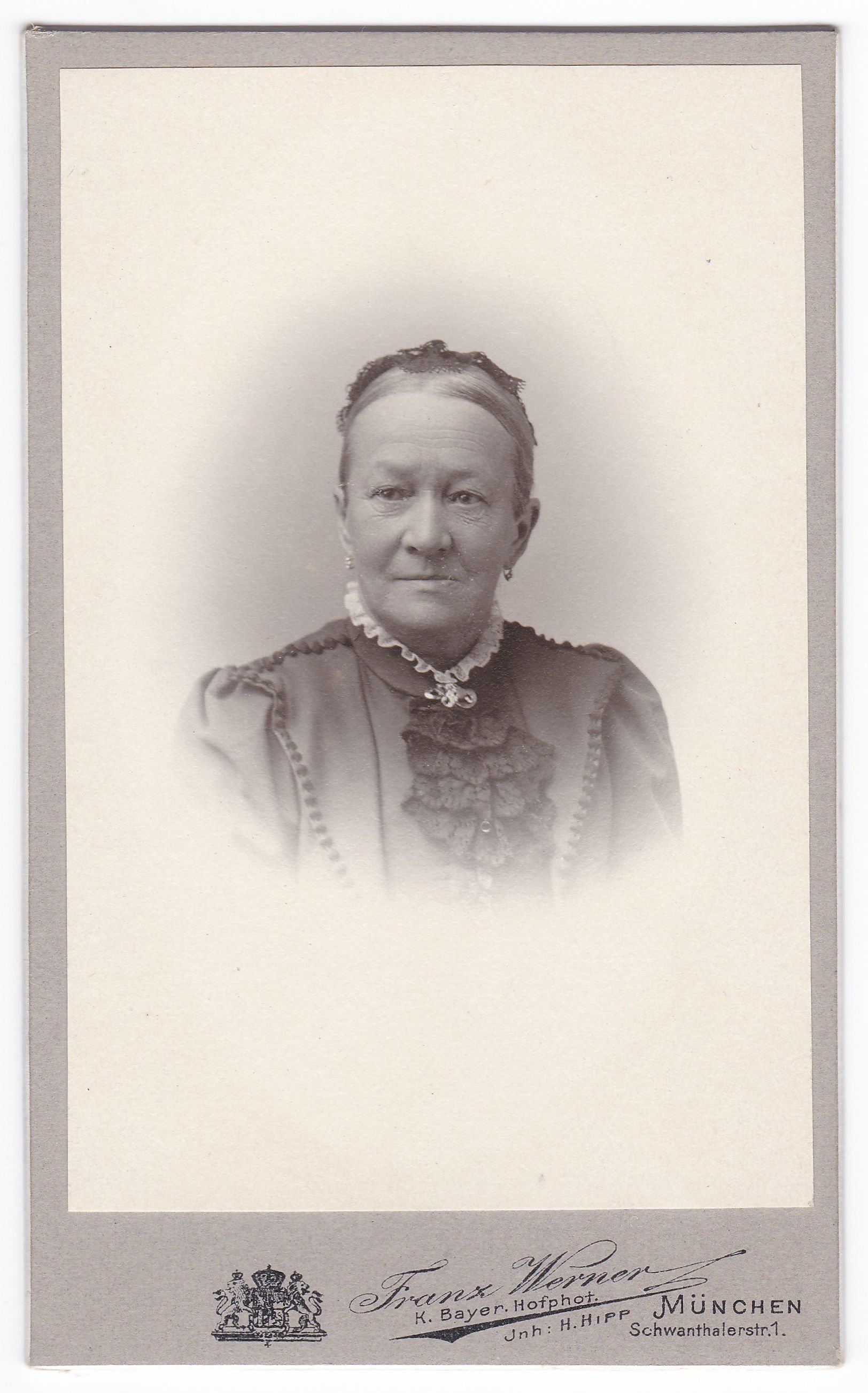 Theresia Destouches, geb. Schleich (nach 1902), 88104 p (DRM CC BY-NC-SA)