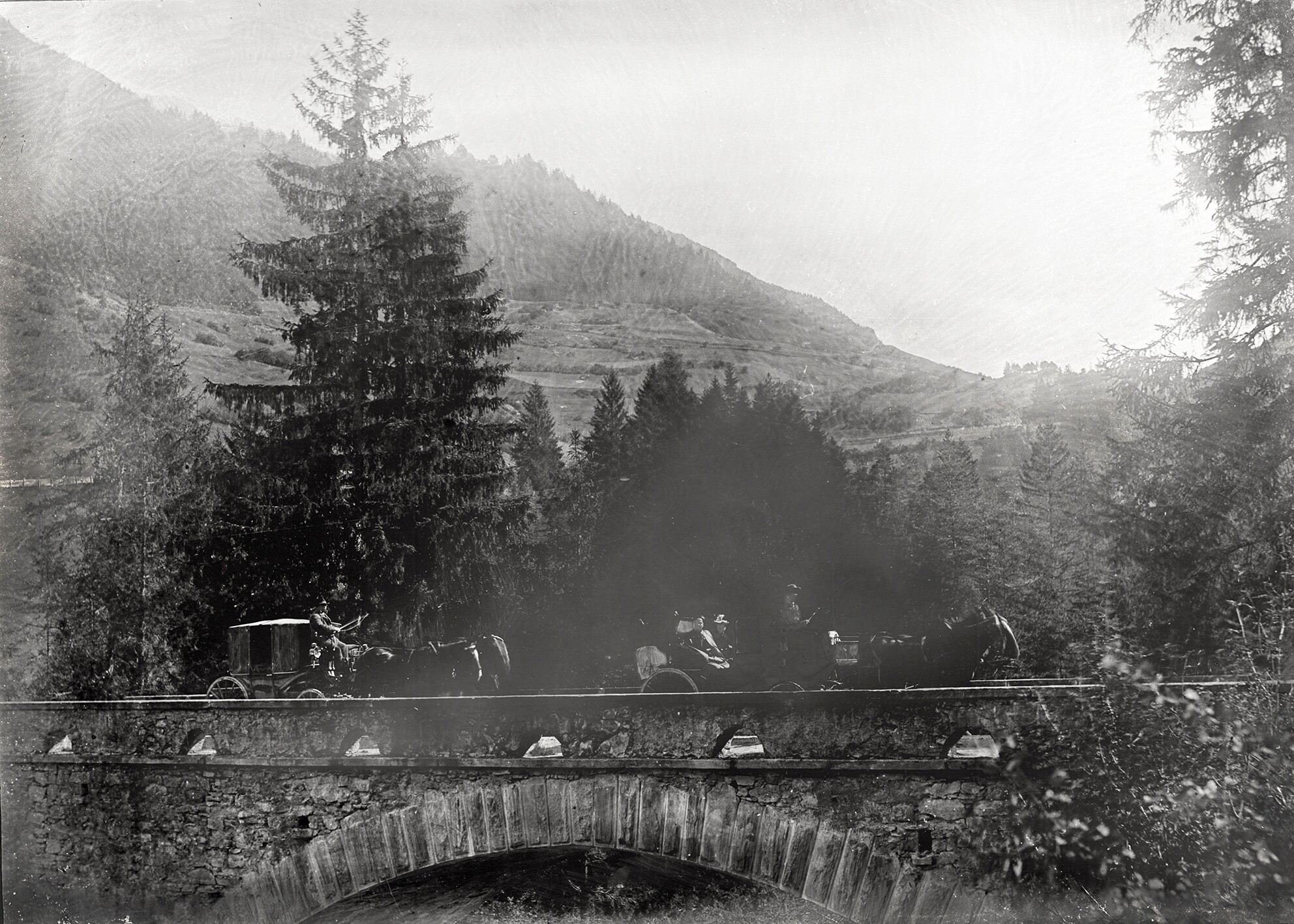 Zwei Kutschen auf der Solisbrücke (September 1891), 86008 gp_o (DRM CC BY-NC-SA)