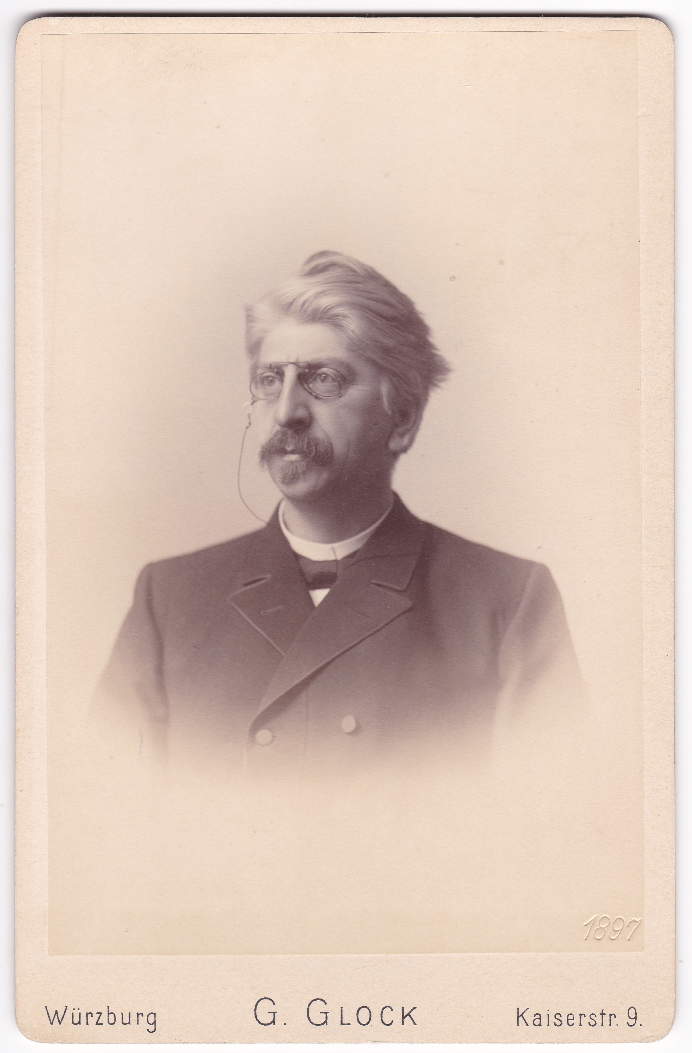 Adam Josef Kunkel (1897), 88011 p (DRM CC BY-NC-SA)