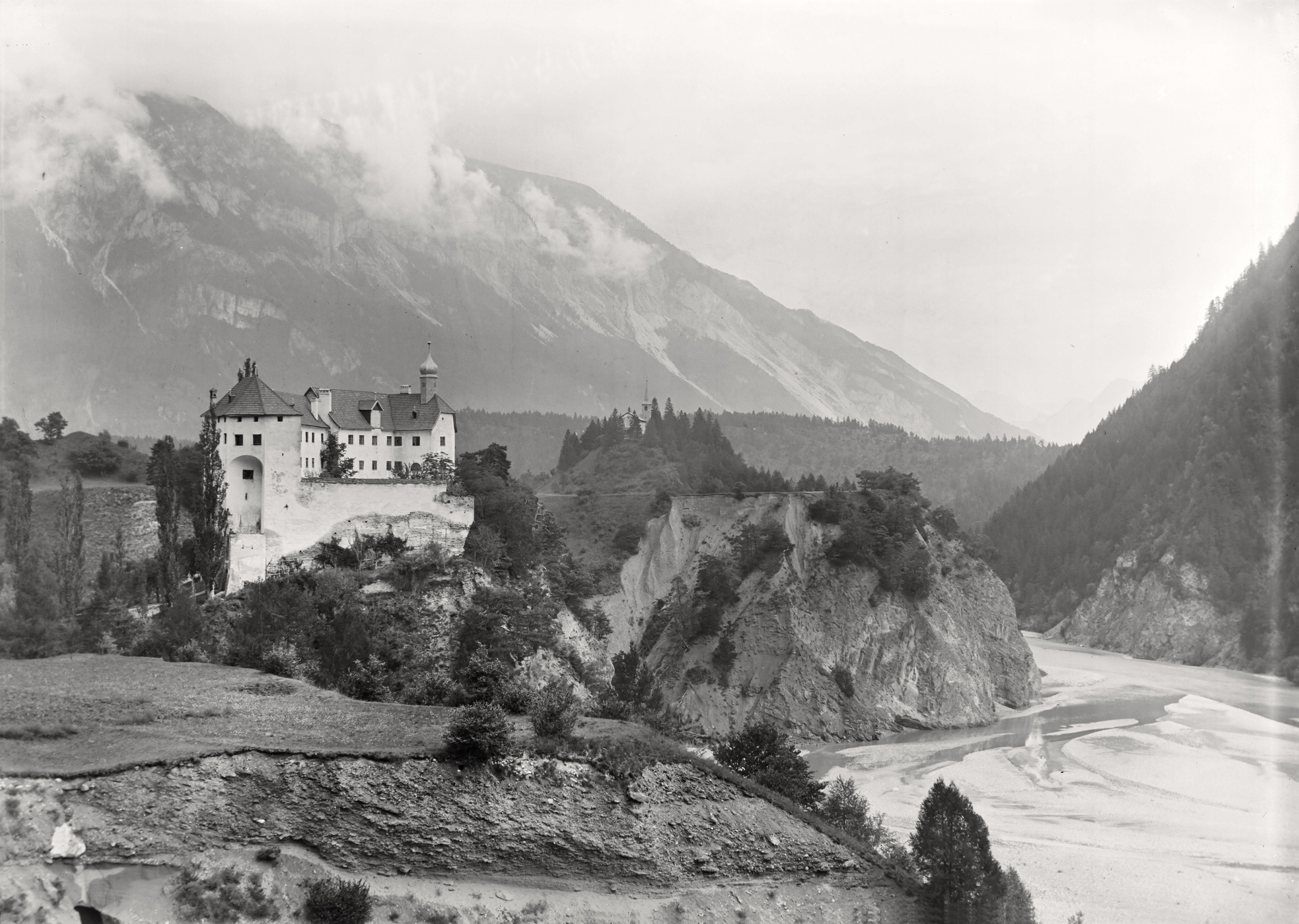 Schloss Rhäzüns am Hinterrhein (08.08.1894), 86085 gp_o (DRM CC BY-NC-SA)