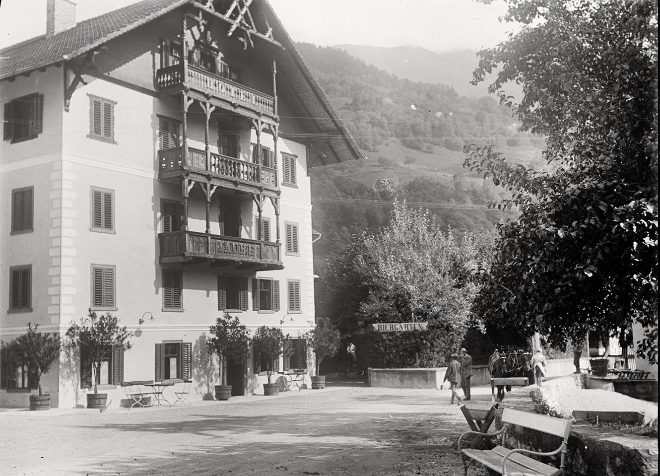 Hotel Taube in Schruns (16.09.1896), 86287_o (DRM CC BY-NC-SA)