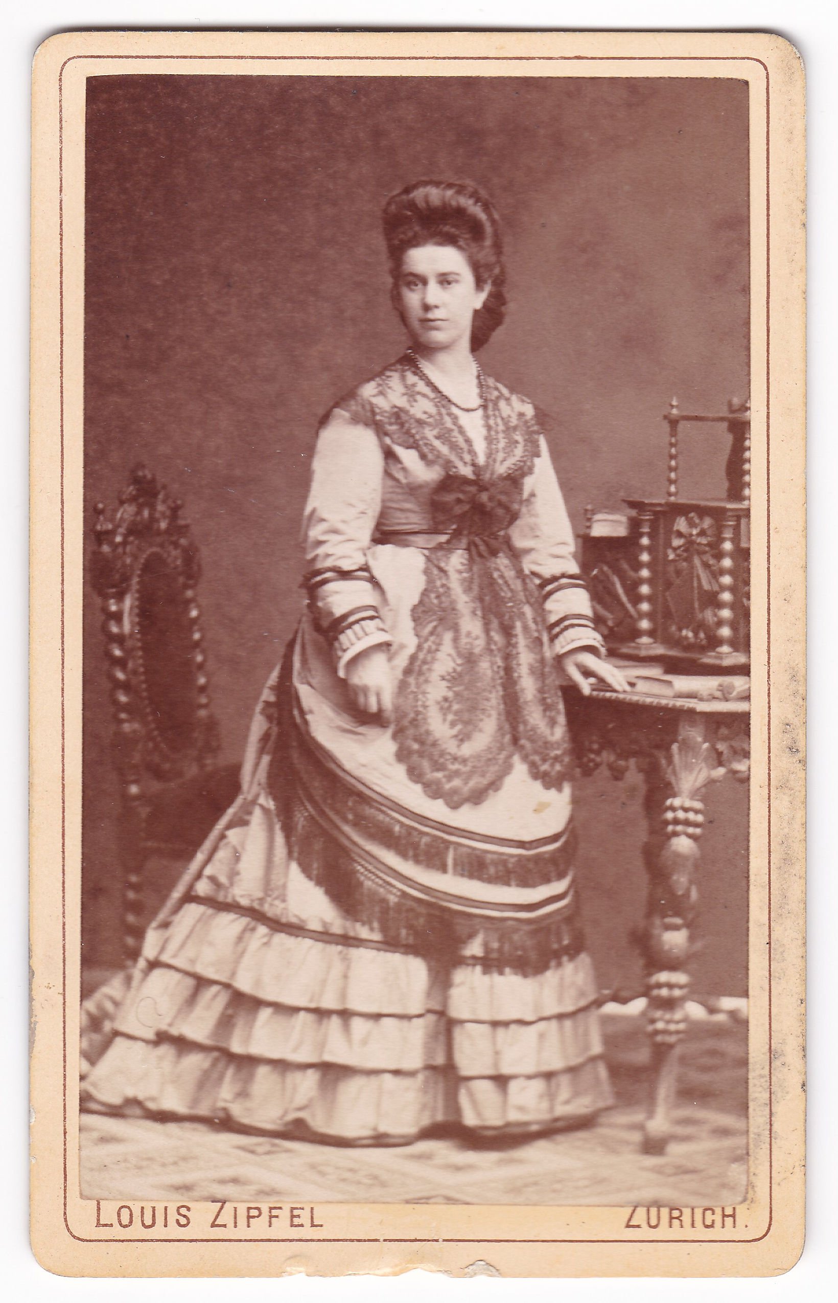 Louise Cosulich von Pecine, geb. Sitterding (vor 1875), 88259 p (DRM CC BY-NC-SA)
