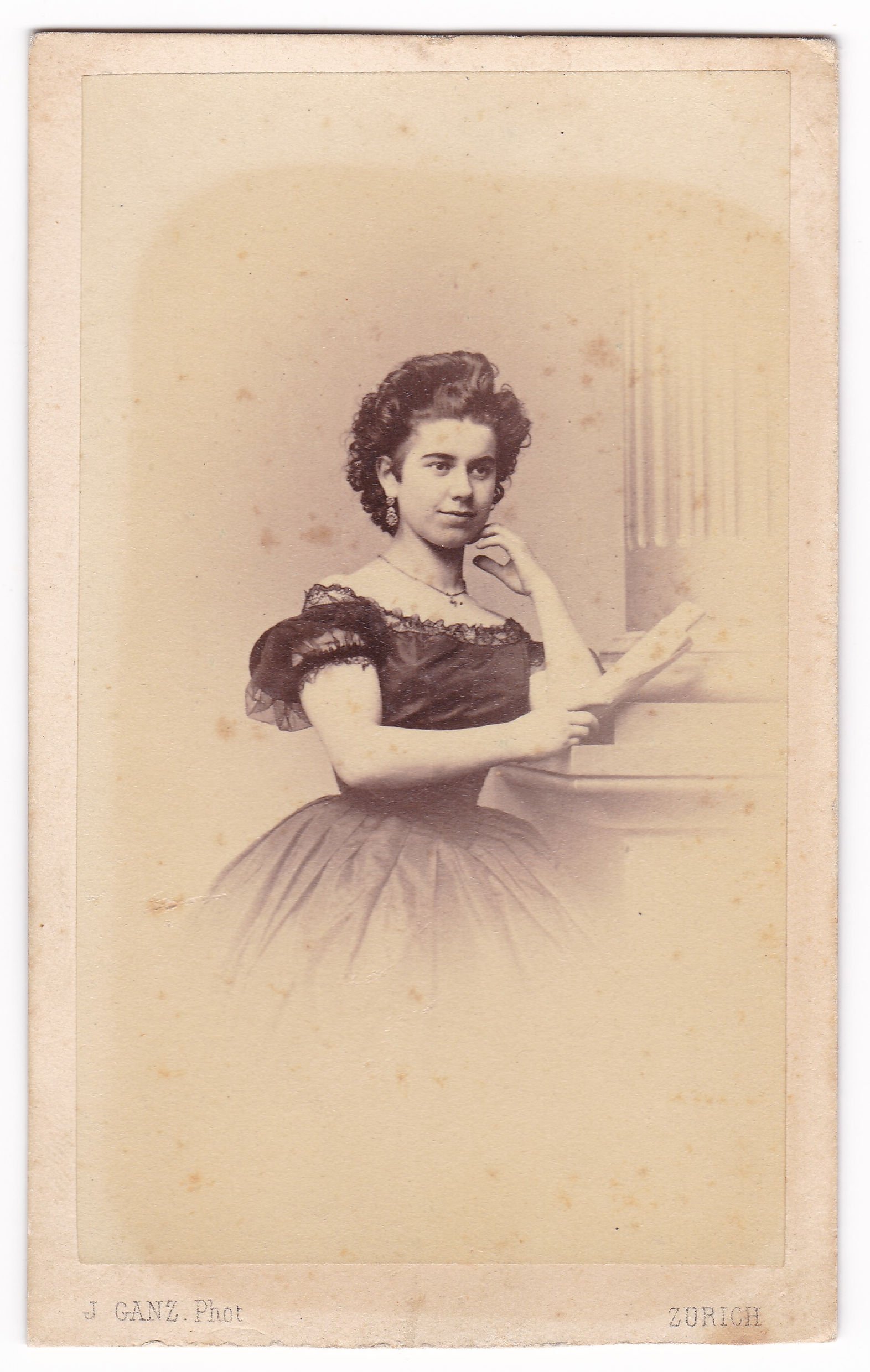 Louise Cosulich von Pecine, geb. Sitterding (um 1863), 88178 p (DRM CC BY-NC-SA)
