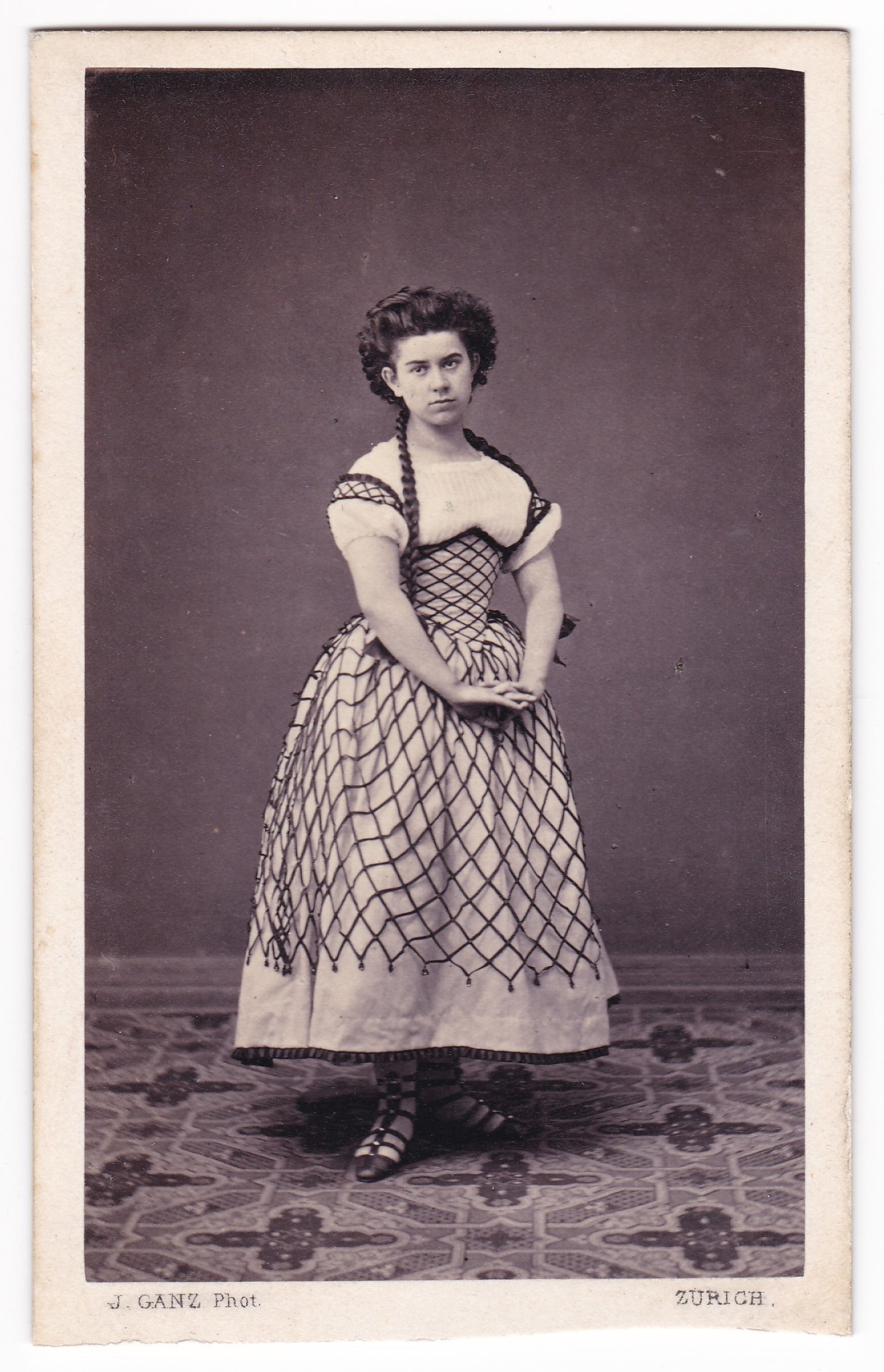 Louise Cosulich von Pecine, geb. Sitterding als Undine (März 1863), 88260 p (DRM CC BY-NC-SA)