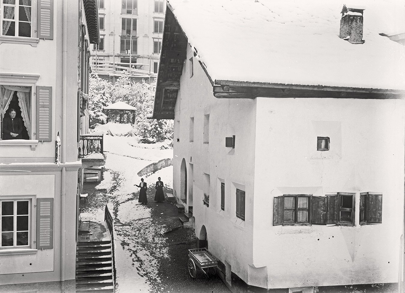 Schnee am Hotel Weisses Kreuz in Pontresina (September 1899), 86529_o (DRM CC BY-NC-SA)
