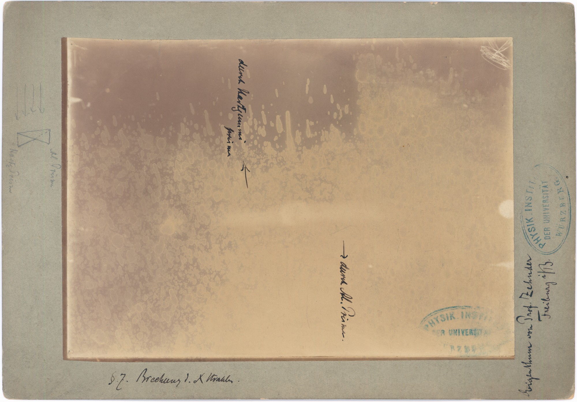 Versuch: Ablenkung der X-Strahlen durch Prismen (01.12.1895), 86746 p (Deutsches Röntgen-Museum CC BY-NC-SA)