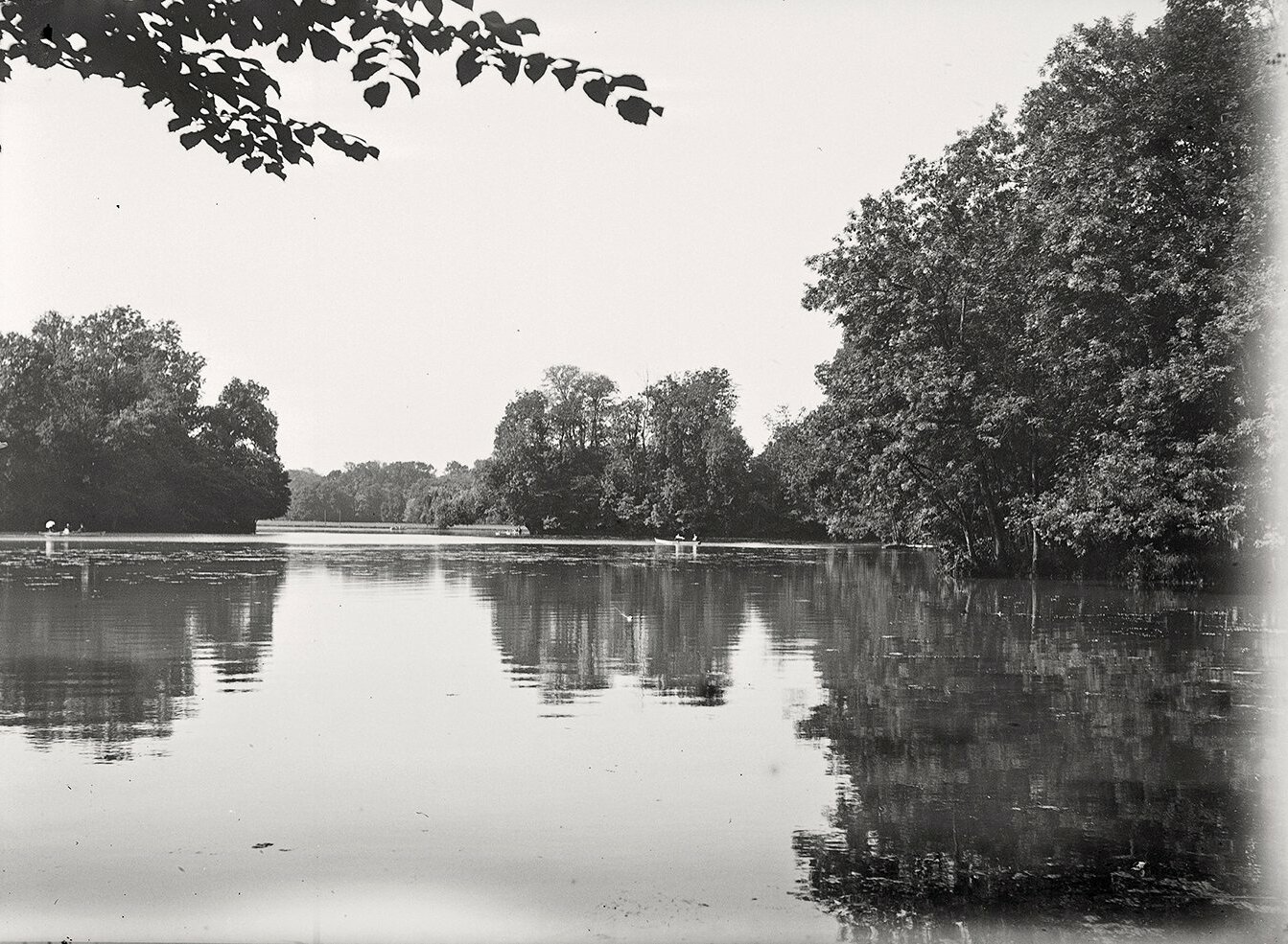 Englischer Garten in München: Kleinhesseloher See (29.07.1900), 86681_o (DRM CC BY-NC-SA)
