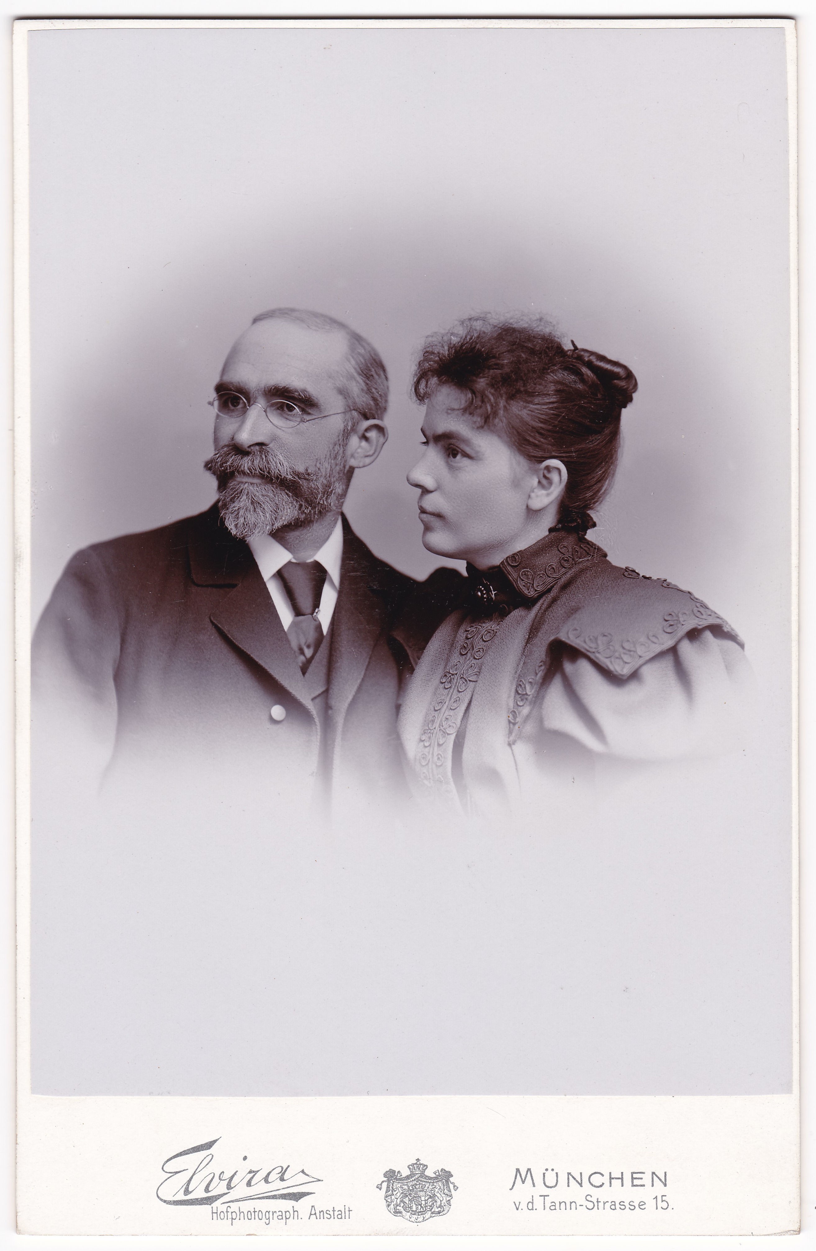 Charlotte "Lotte" Baur und Ernst Schulz (um 1897), 88119 p (DRM CC BY-NC-SA)