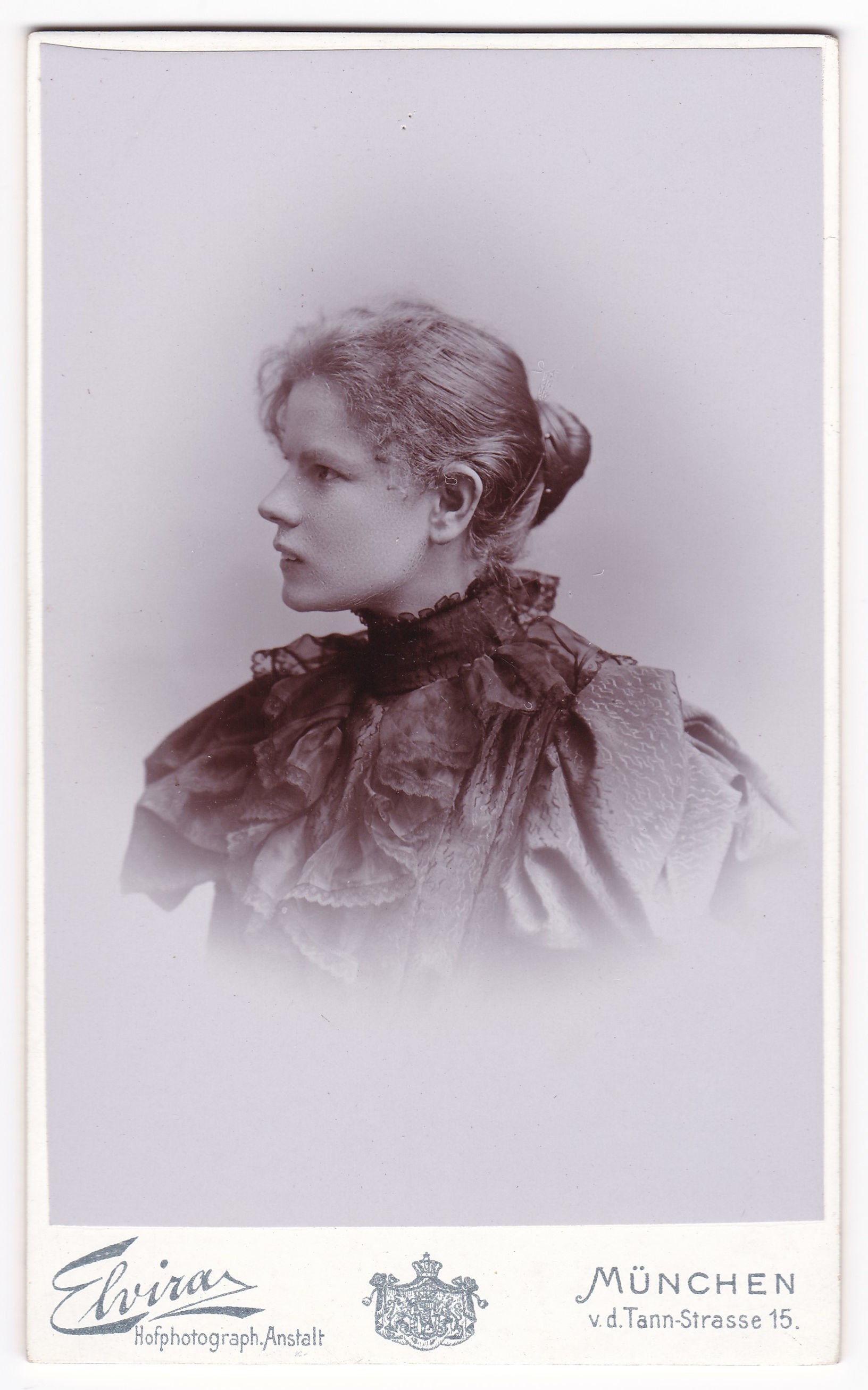 Louise "Liesel" Baur (nach 1899), 88109 p (DRM CC BY-NC-SA)