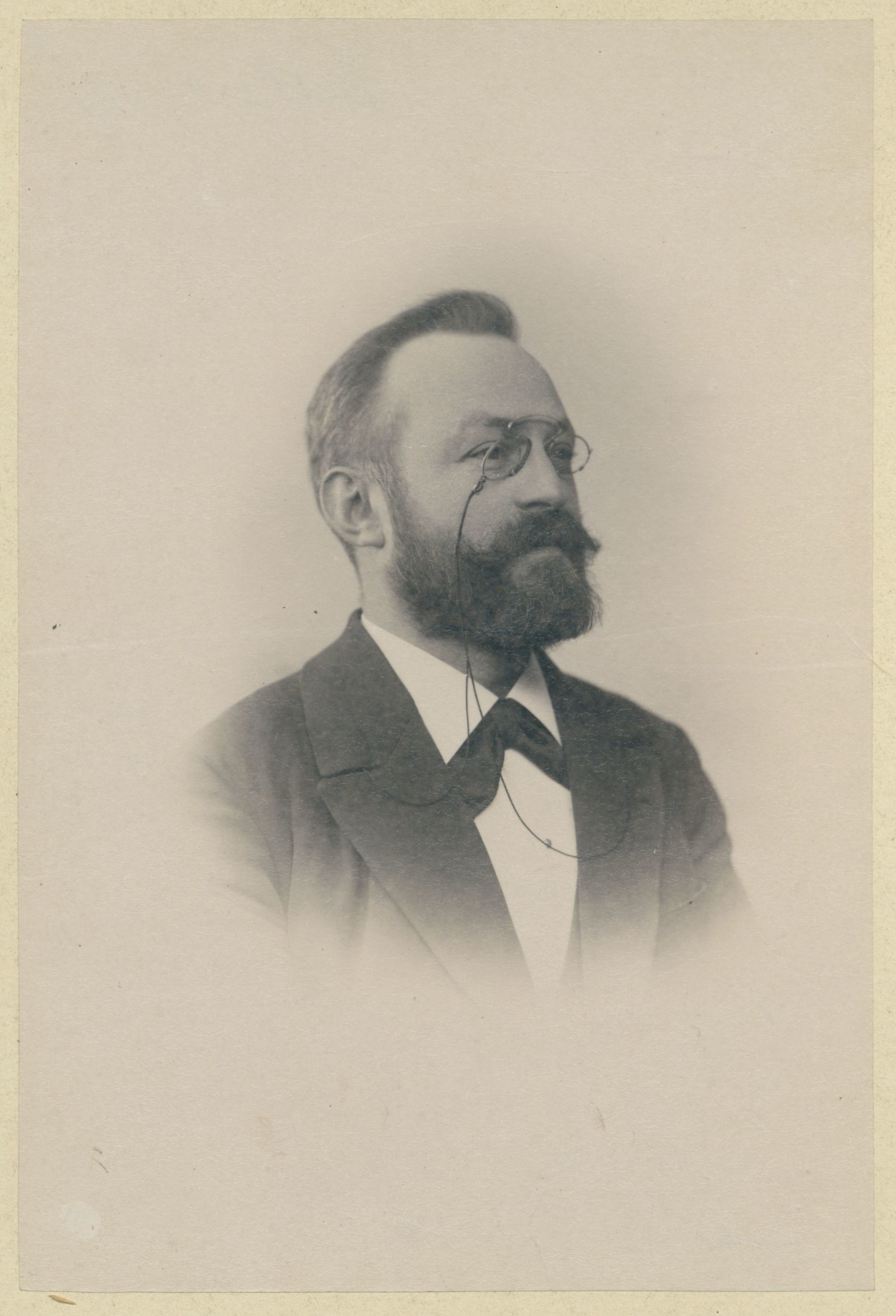 Jakob Beckenkamp (vor März 1900), 88361 p (DRM CC BY-NC-SA)