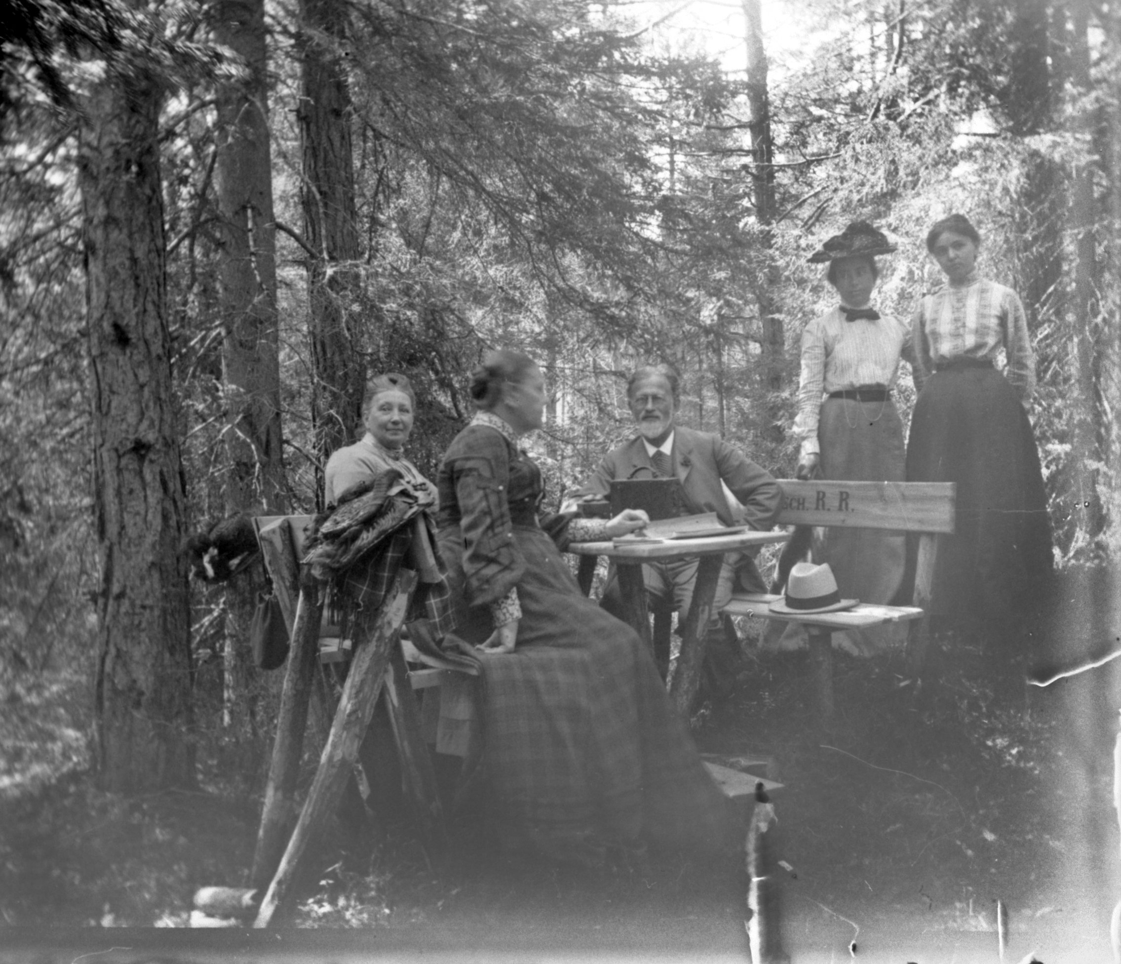 Gruppenbild in Flims (August 1903), 87390 sn R_o.jpg (DRM CC BY-NC-SA)