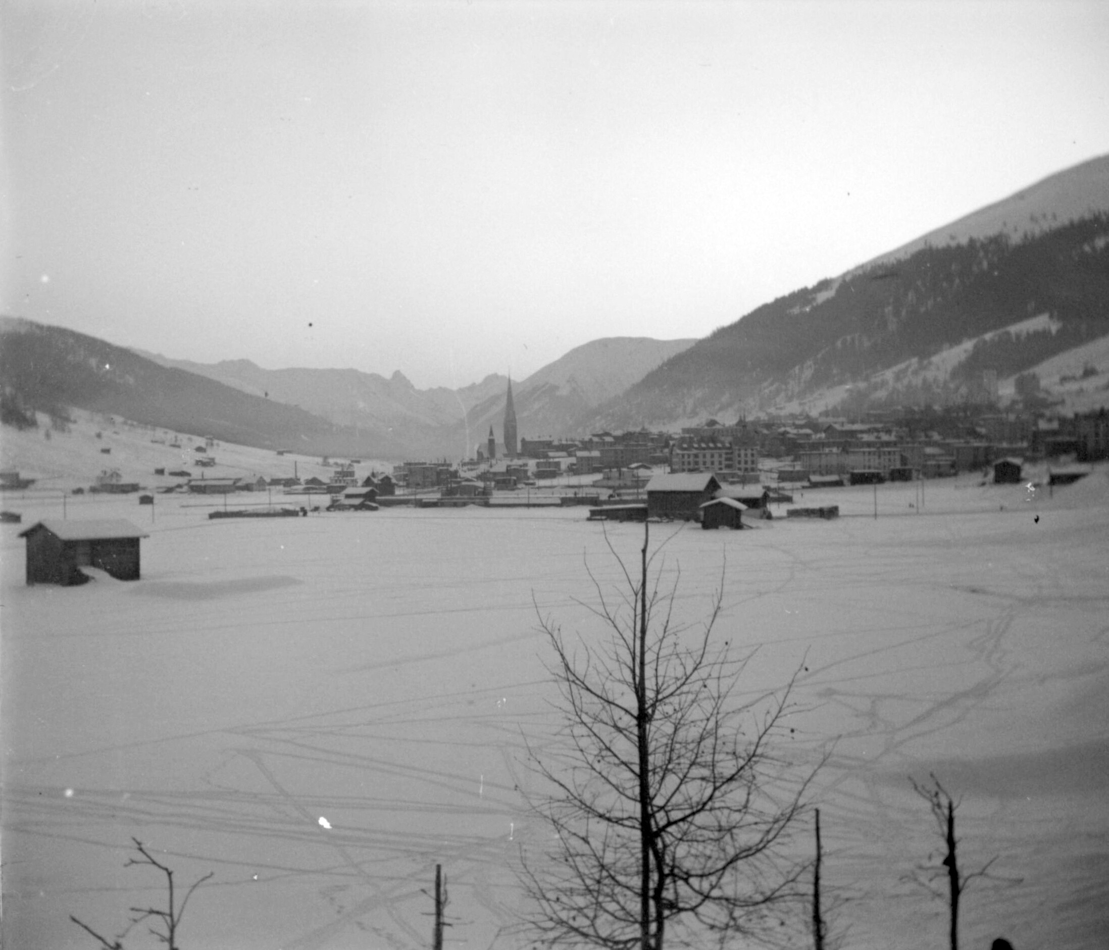Davos Platz gegen das Tinzenhorn (Dezember 1903-Januar 1904), 87471 sn L (DRM CC BY-NC-SA)