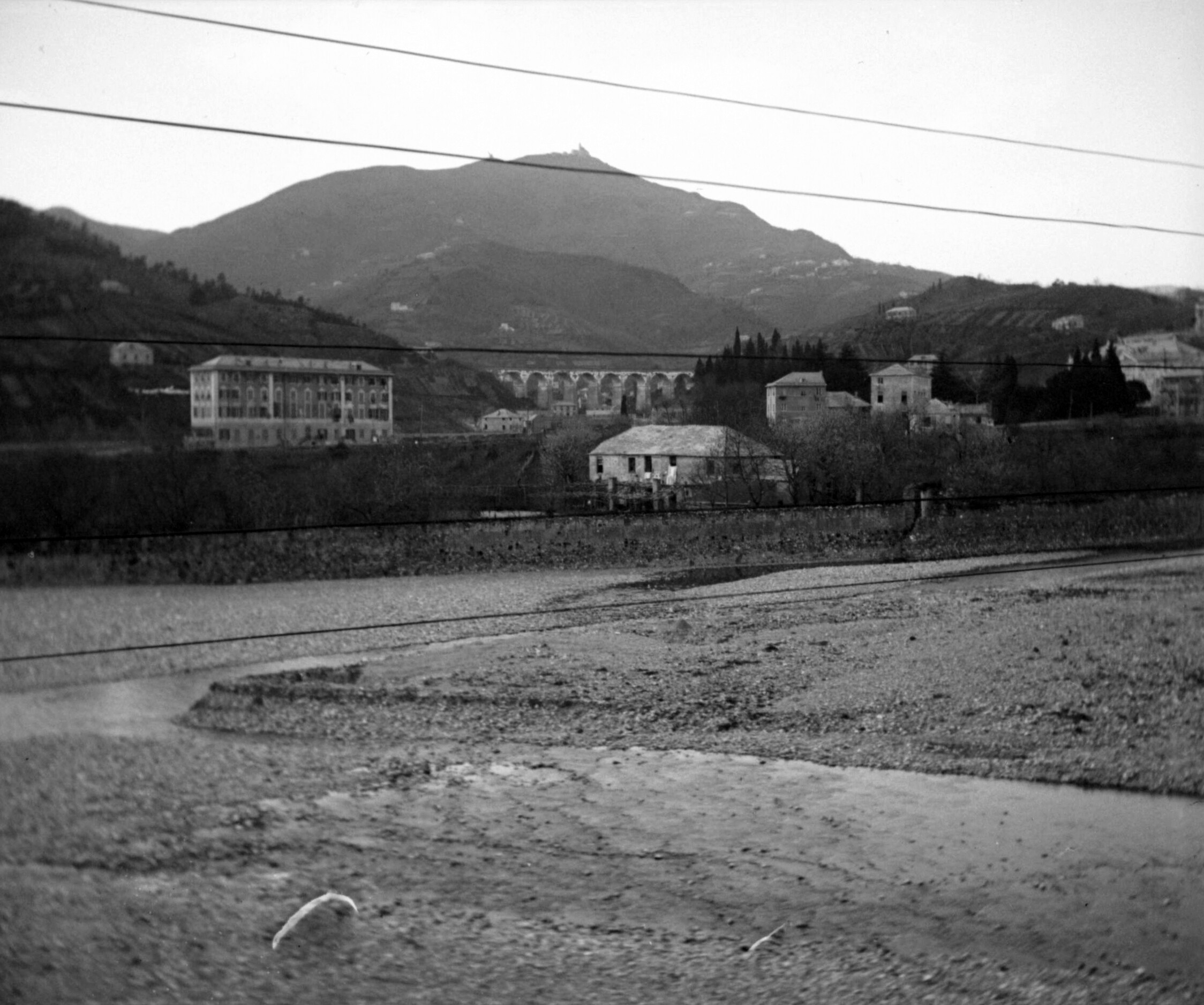 Bett des Flusses Polcevera nördlich von Genua (April 1904), 87516 sn R (DRM CC BY-NC-SA)