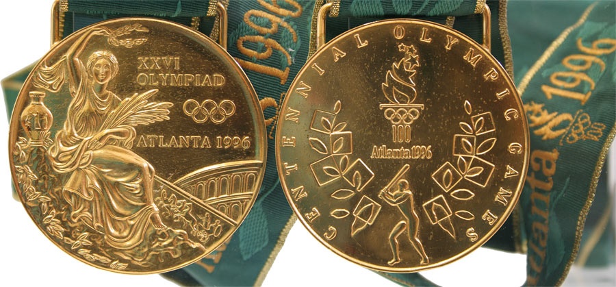 Goldmedaille | Spiele der XXVI. Olympiade 1996, Atlanta (Deutsches Sport & Olympia Museum CC BY-NC-SA)