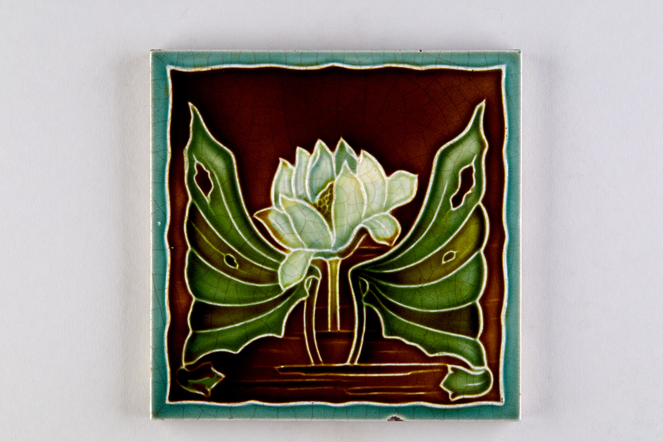 Lotusblume, Laubblätter stilisiert (KreisMuseum Zons CC BY-NC-SA)