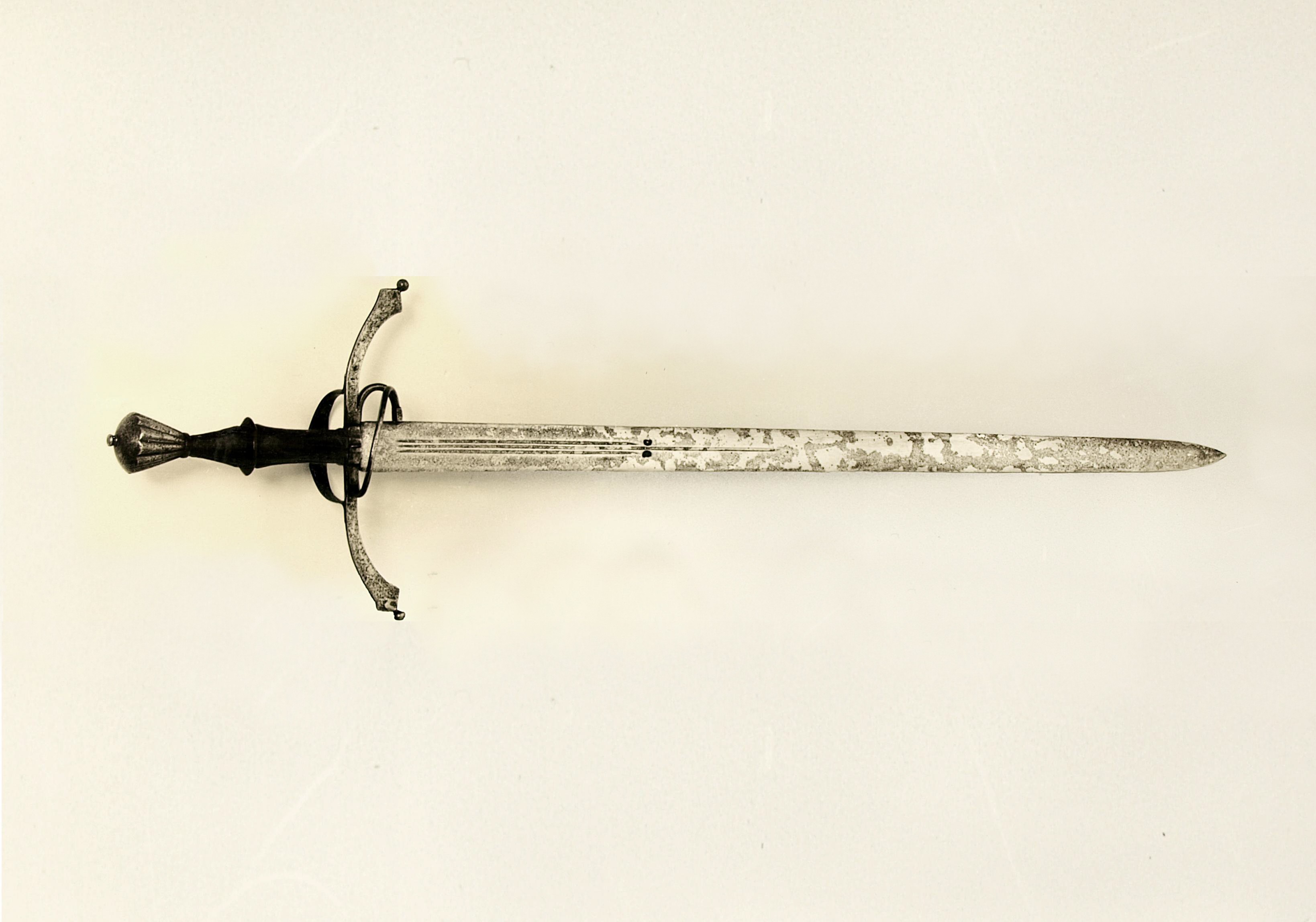 Schlachtschwert (Anderhalbhänder) "Maximiliansschwert" ((C) Sammlung Bergischer Geschichtsverein e.V. CC BY-NC)