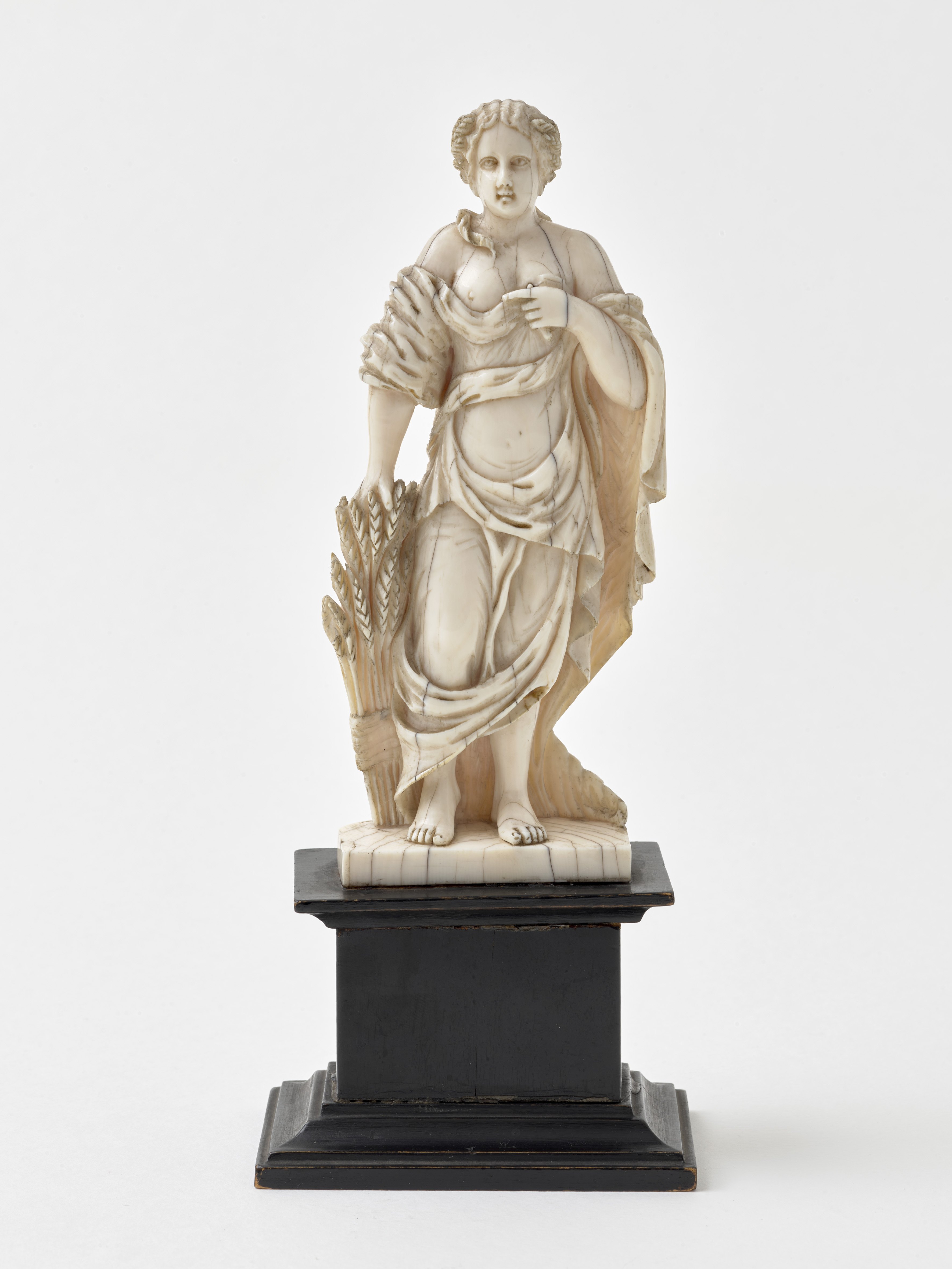 Zwei Elfenbeinfiguren, Ceres und Hephaistos darstellend, 17. Jh. (Städtisches Museum Schloss Rheydt CC0)