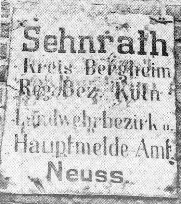 Sehnrath-Schild (Im Meer der Zeit, Konrad Honings CC BY-NC-SA)