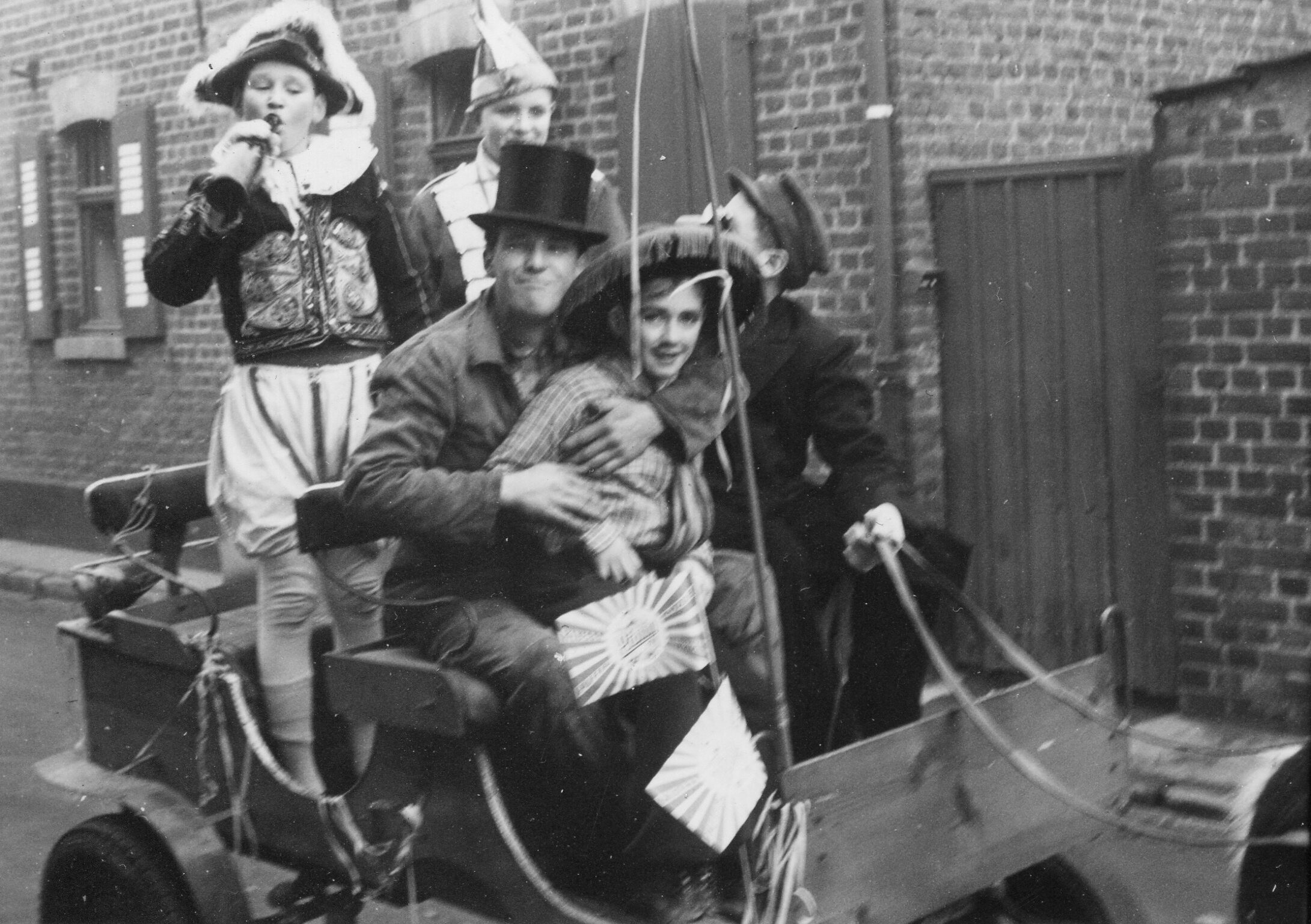 Karneval | Karnevalszug | Erster Kinderprinz | 1955 (Heimatmuseum Sindorf CC BY-NC-SA)
