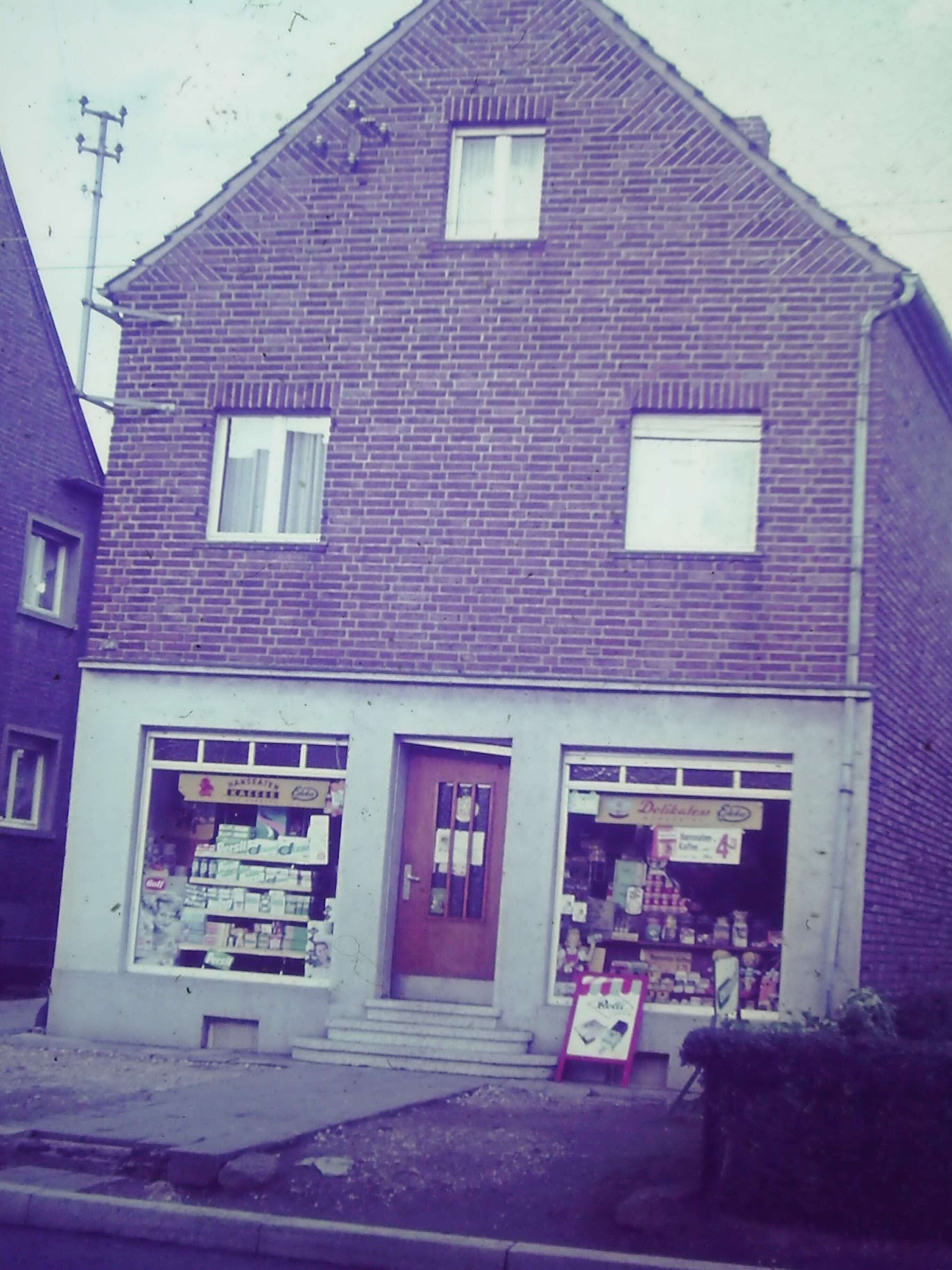 Geschäfte | Heppendorfer Straße 50 | Edmund Wieland | circa 1960 (Heimatmuseum Sindorf CC BY-NC-SA)