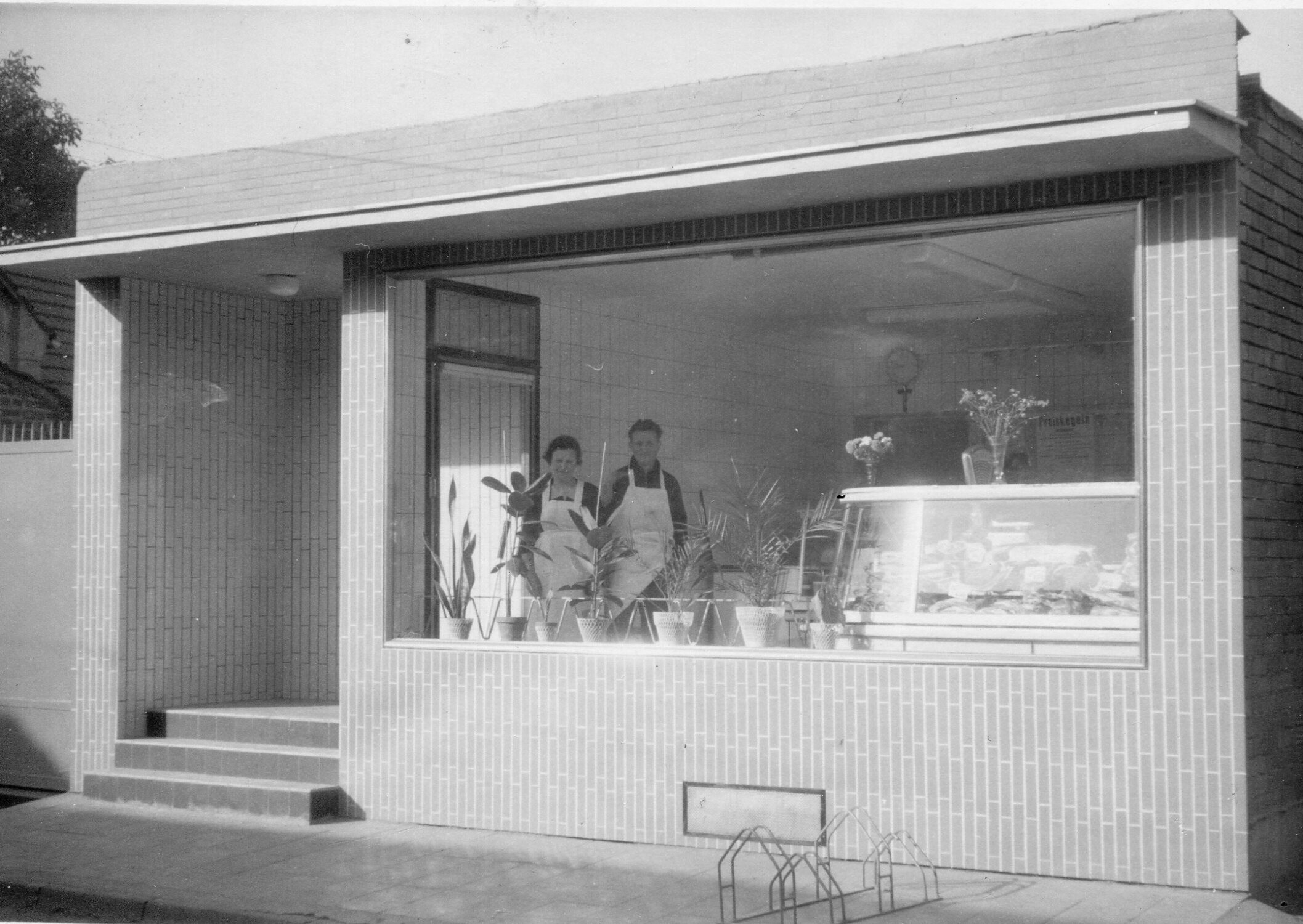 Geschäft | Herrenstraße 14 | Metzgerei Leo Kämmerling | circa 1960 (Heimatmuseum Sindorf CC BY-NC-SA)