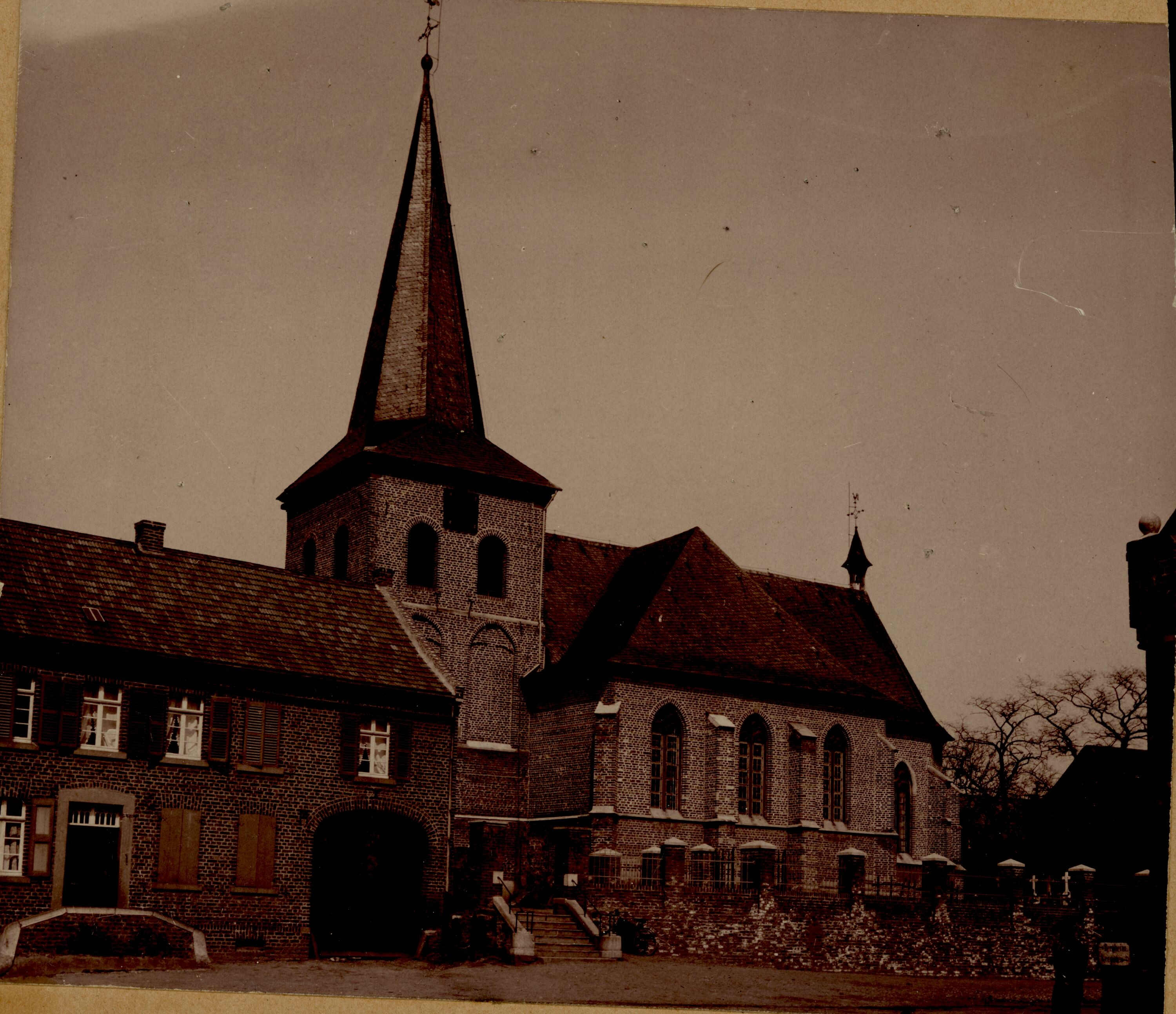 Kirche St. Ulrich | 1930 (Stadtarchiv Kerpen CC BY-NC-SA)