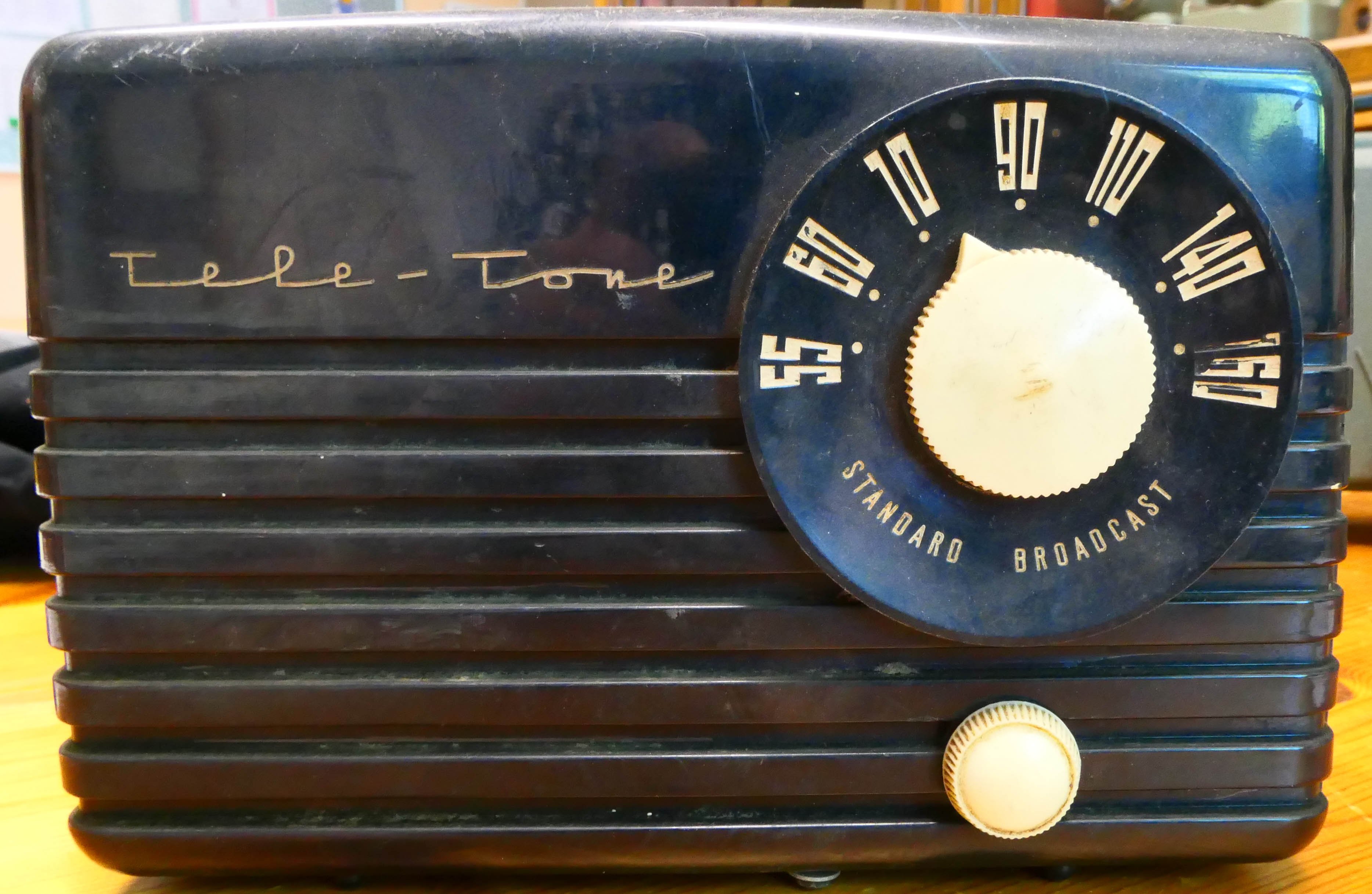 Tele Tone 195 (museum comp:ex CC BY-NC-SA)