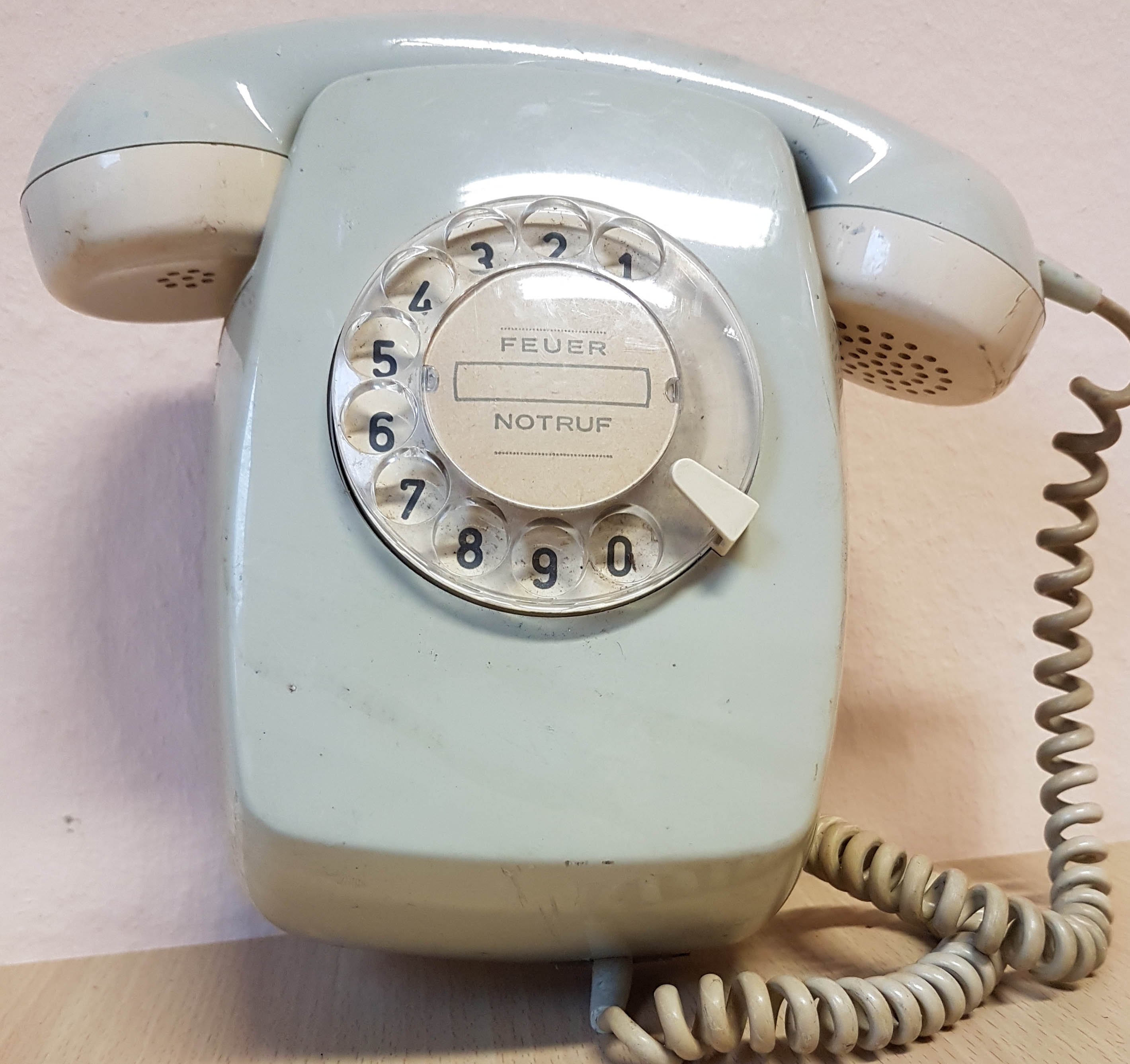 HAGENUK Wandtelefon TYP 611 (museum comp:ex CC BY-NC-SA)