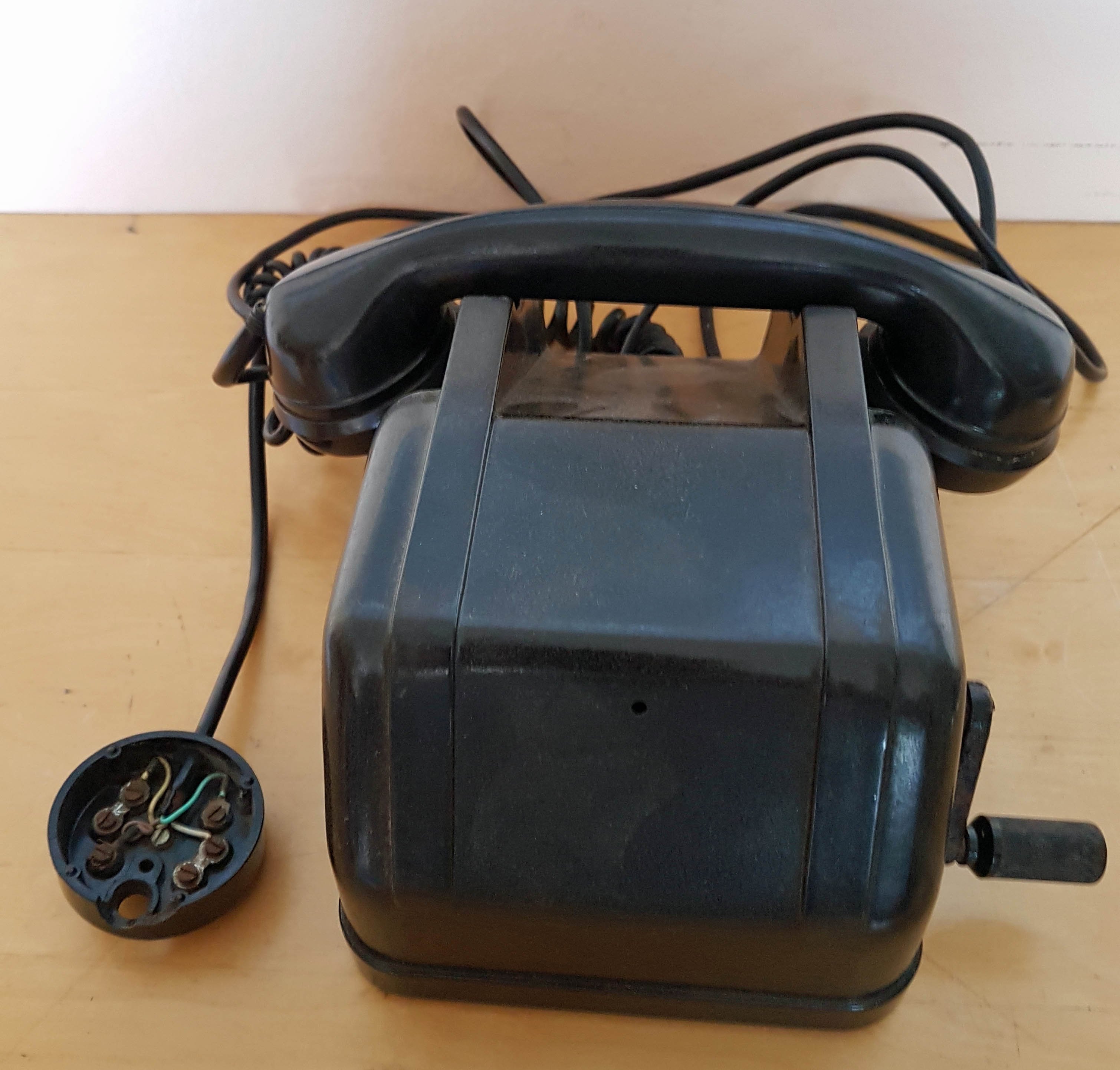 Kurbeltelefon (Type TM-642 ?) (museum comp:ex CC BY-NC-SA)