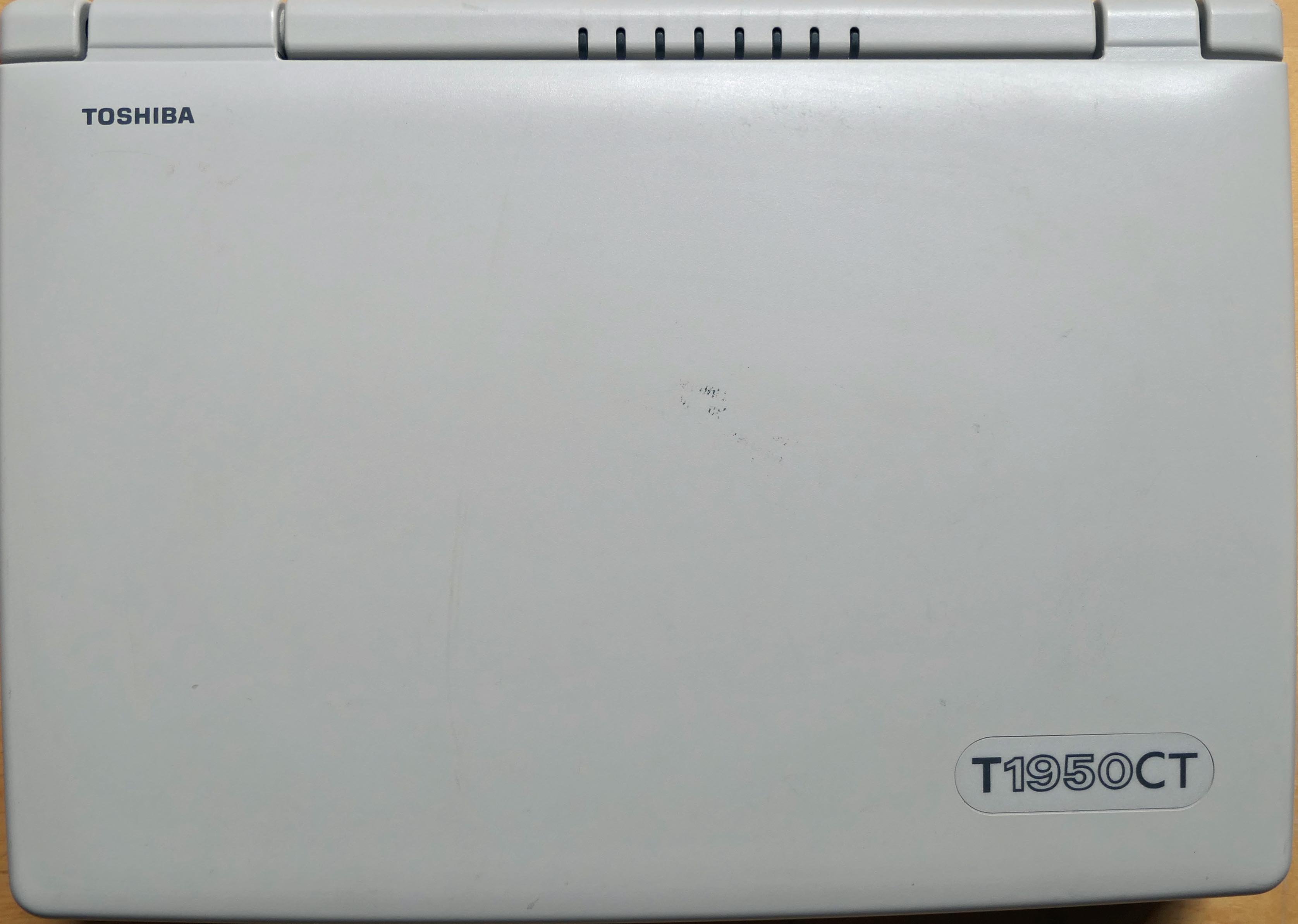 Laptop Computer	Toshiba 1950 CT, (museum comp:ex CC BY-NC-SA)
