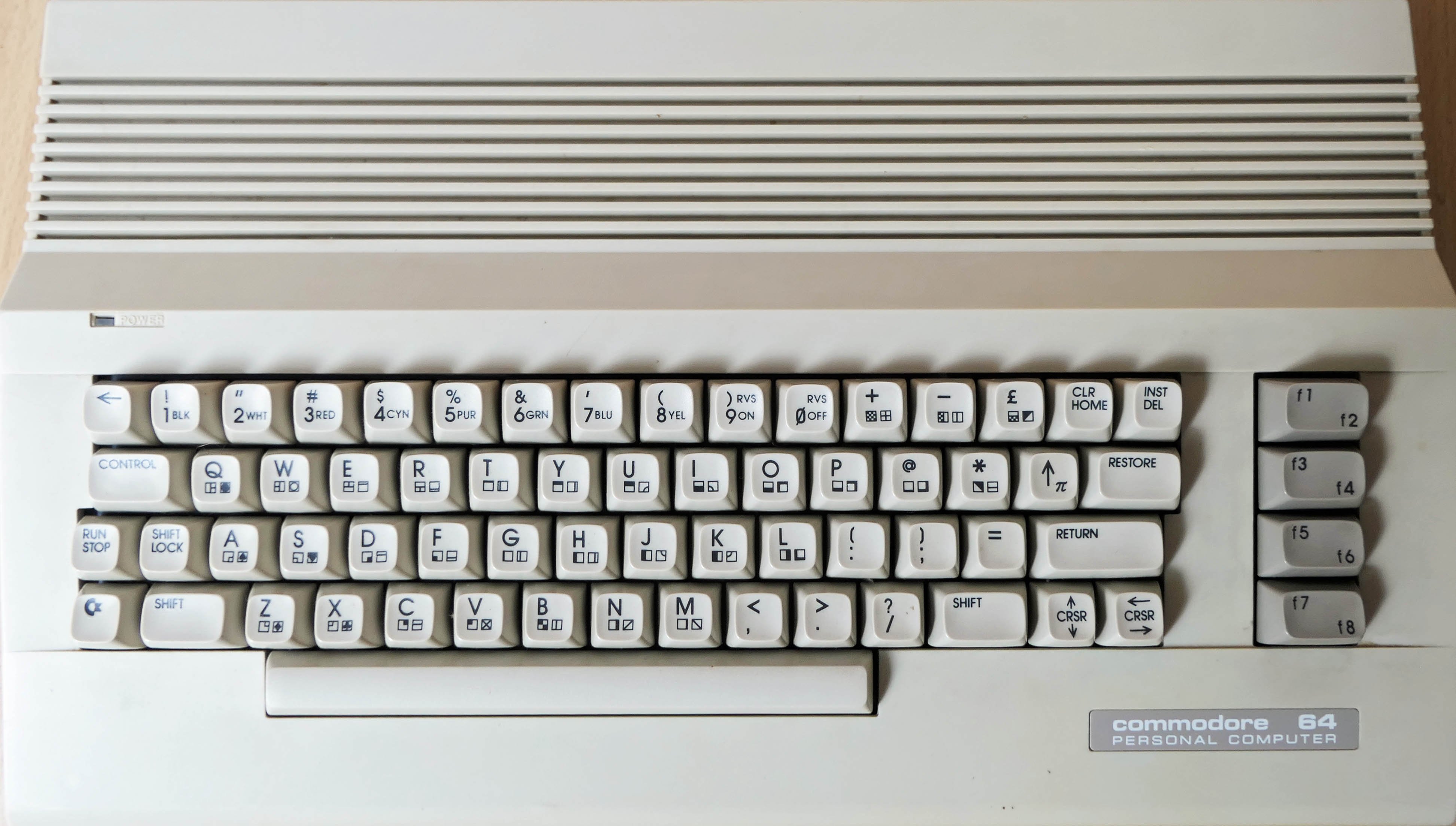 PC Computer	Comodore 64 Typ: C64C (museum comp:ex CC BY-NC-SA)