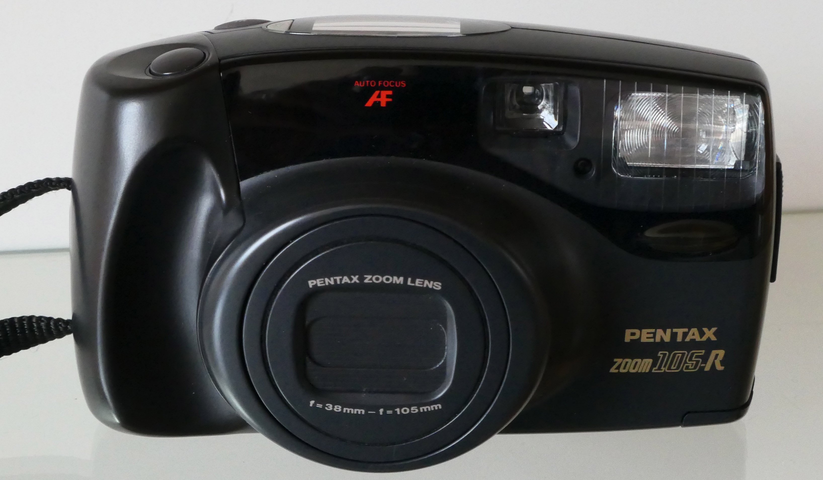 Analog-kamera	PENTAX Zoom 105 R (museum comp:ex CC BY-NC-SA)