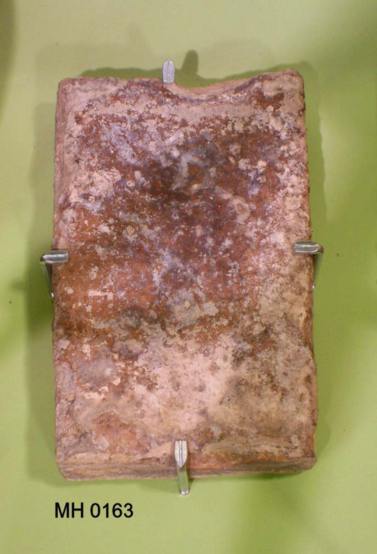 Stallstein, Bodenplatte braun dick (Museum Herxheim CC BY-NC-SA)