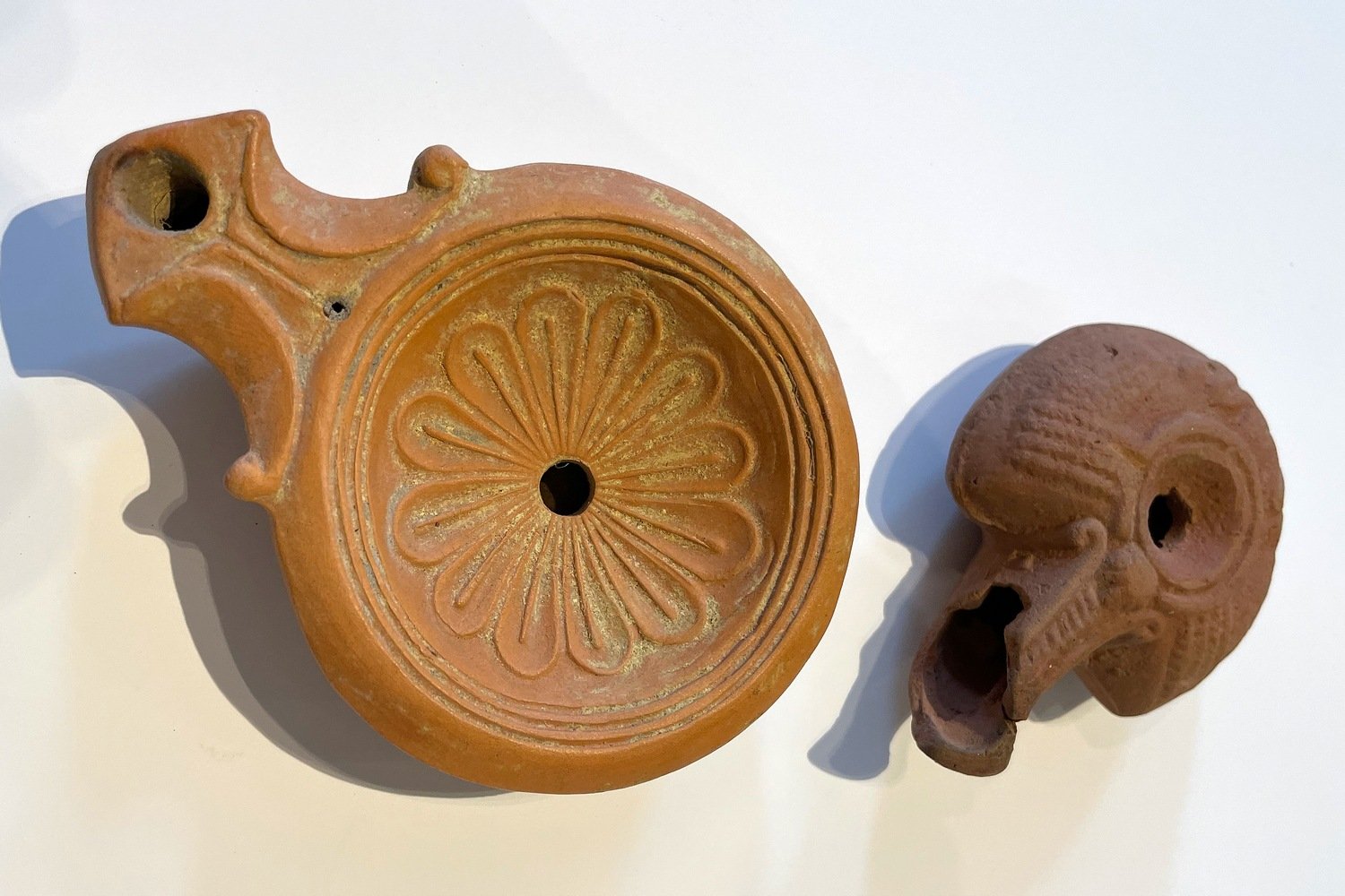 Römische Öllämpchen (Museum Guntersblum CC BY-NC-SA)