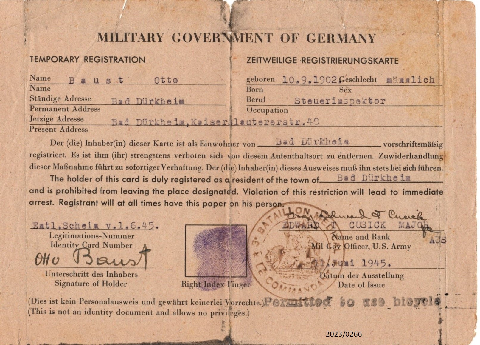 Registrierungskarte "Military Government of Germany" für Otto Baust (Stadtmuseum Bad Dürkheim im Kulturzentrum Haus Catoir CC BY-NC-SA)