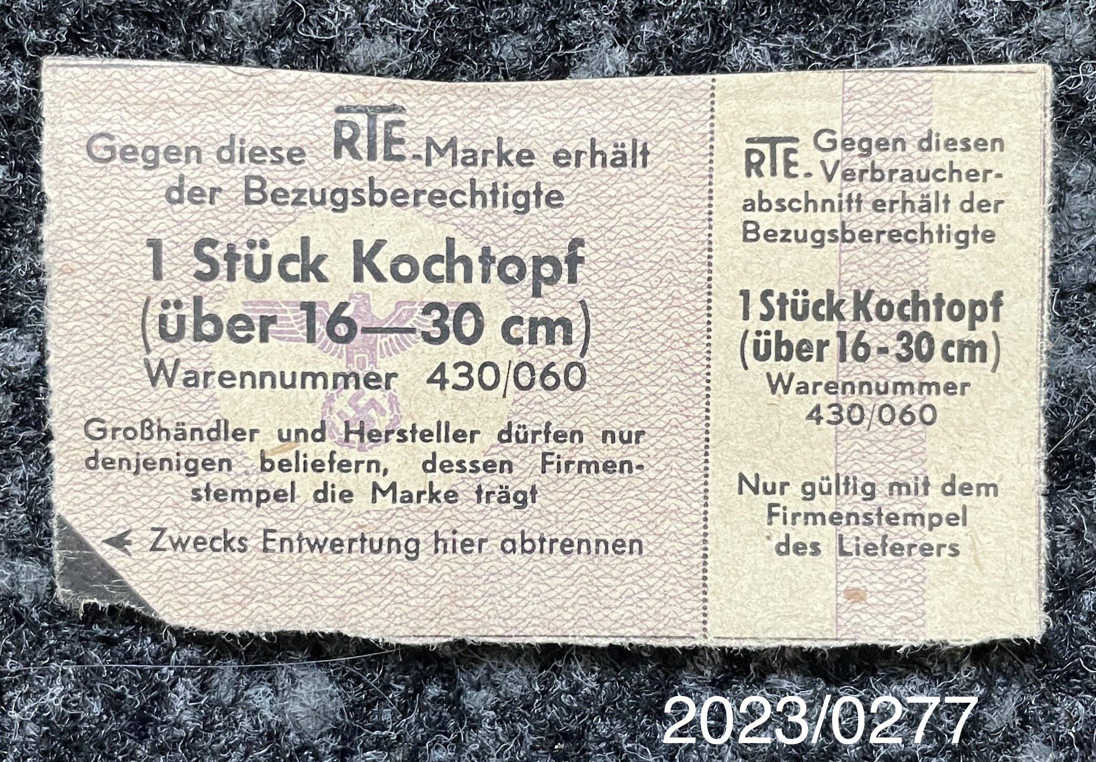 RTE-Marke Bezugsschein Kochtopf (Stadtmuseum Bad Dürkheim im Kulturzentrum Haus Catoir CC BY-NC-SA)
