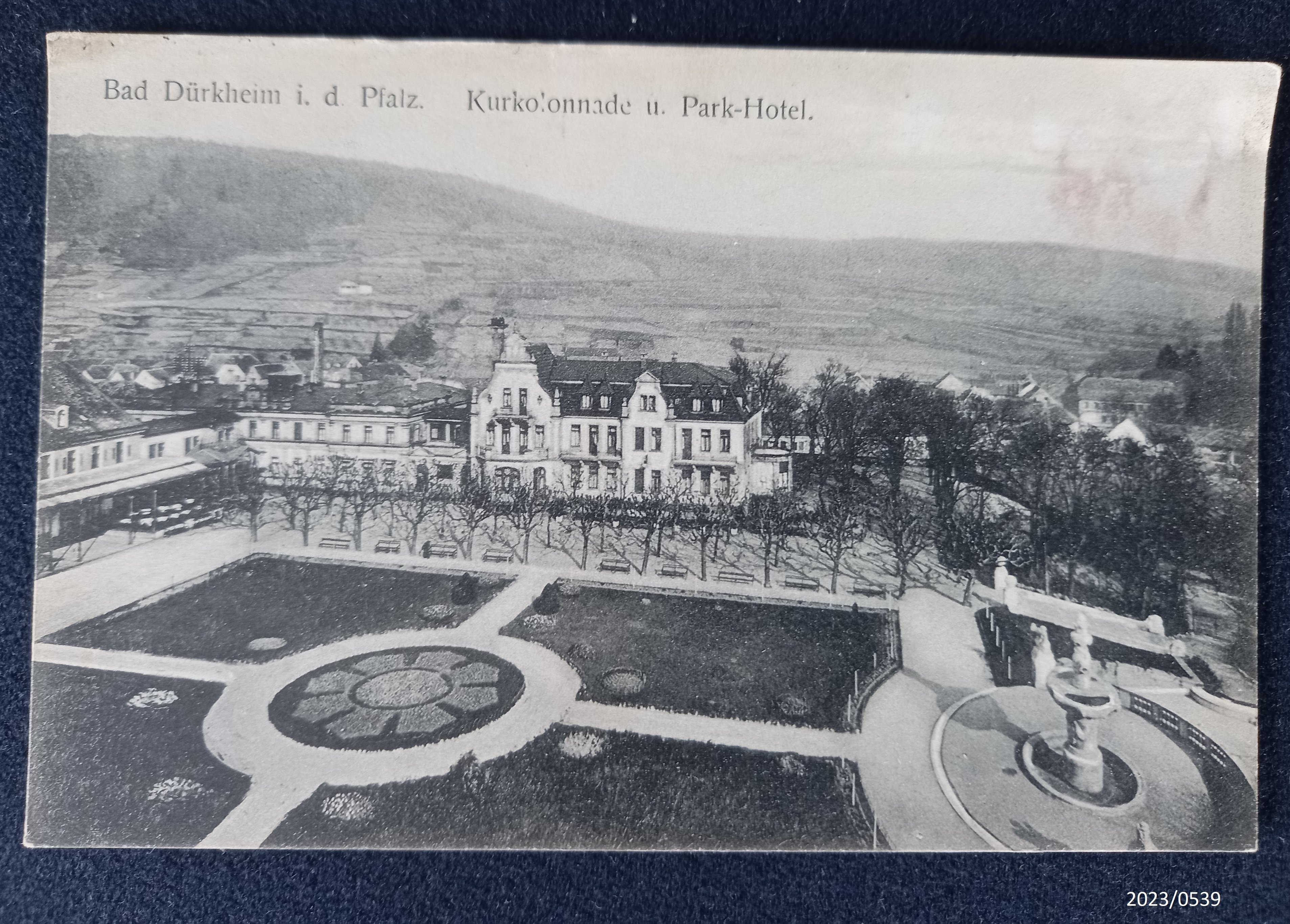 Postkarte Kurpark Bad Dürkheim um 1900 (Stadtmuseum Bad Dürkheim im Kulturzentrum Haus Catoir CC BY-NC-SA)