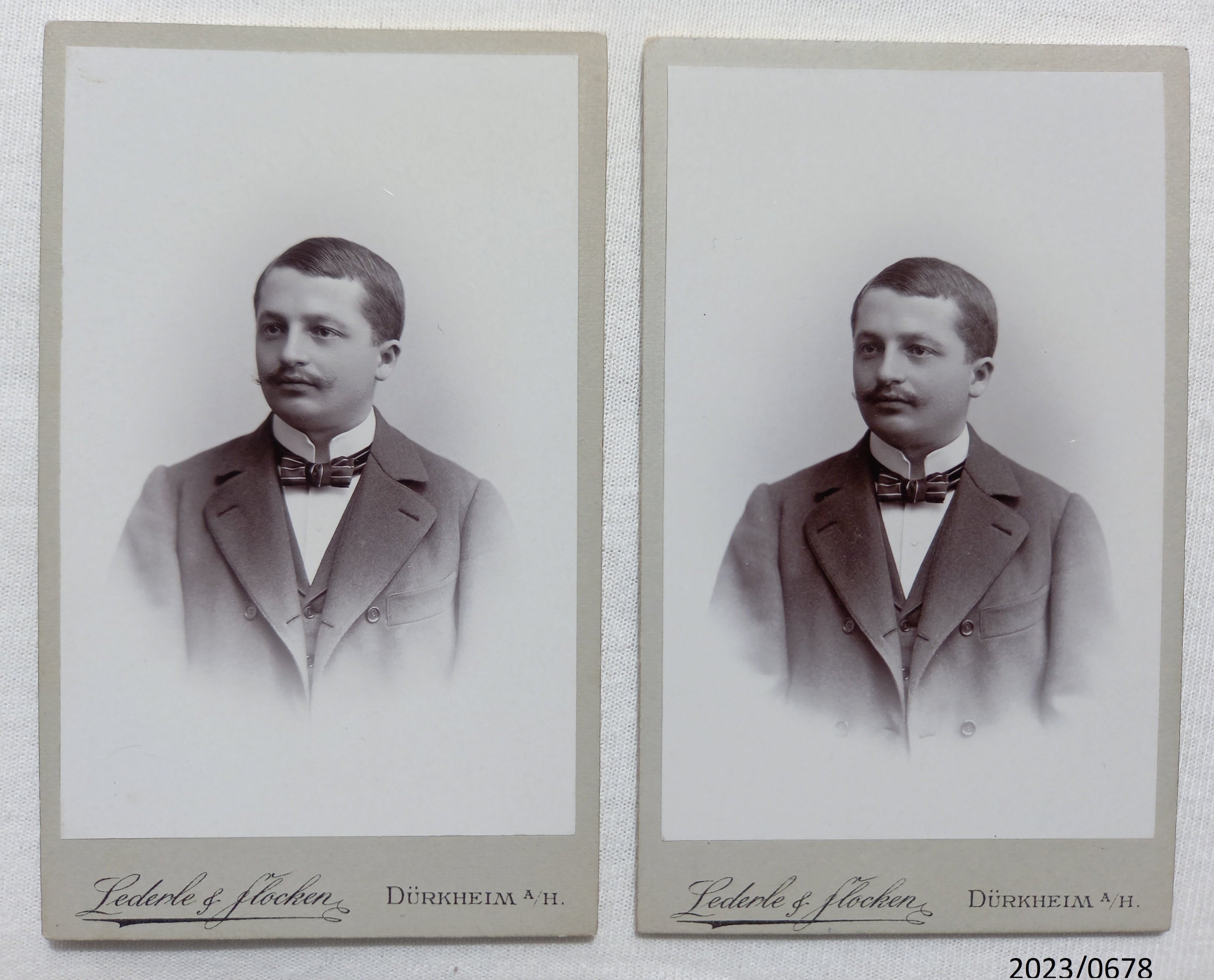 2 identische Fotografien von Julius Hahn (Stadtmuseum Bad Dürkheim im Kulturzentrum Haus Catoir CC BY-NC-SA)