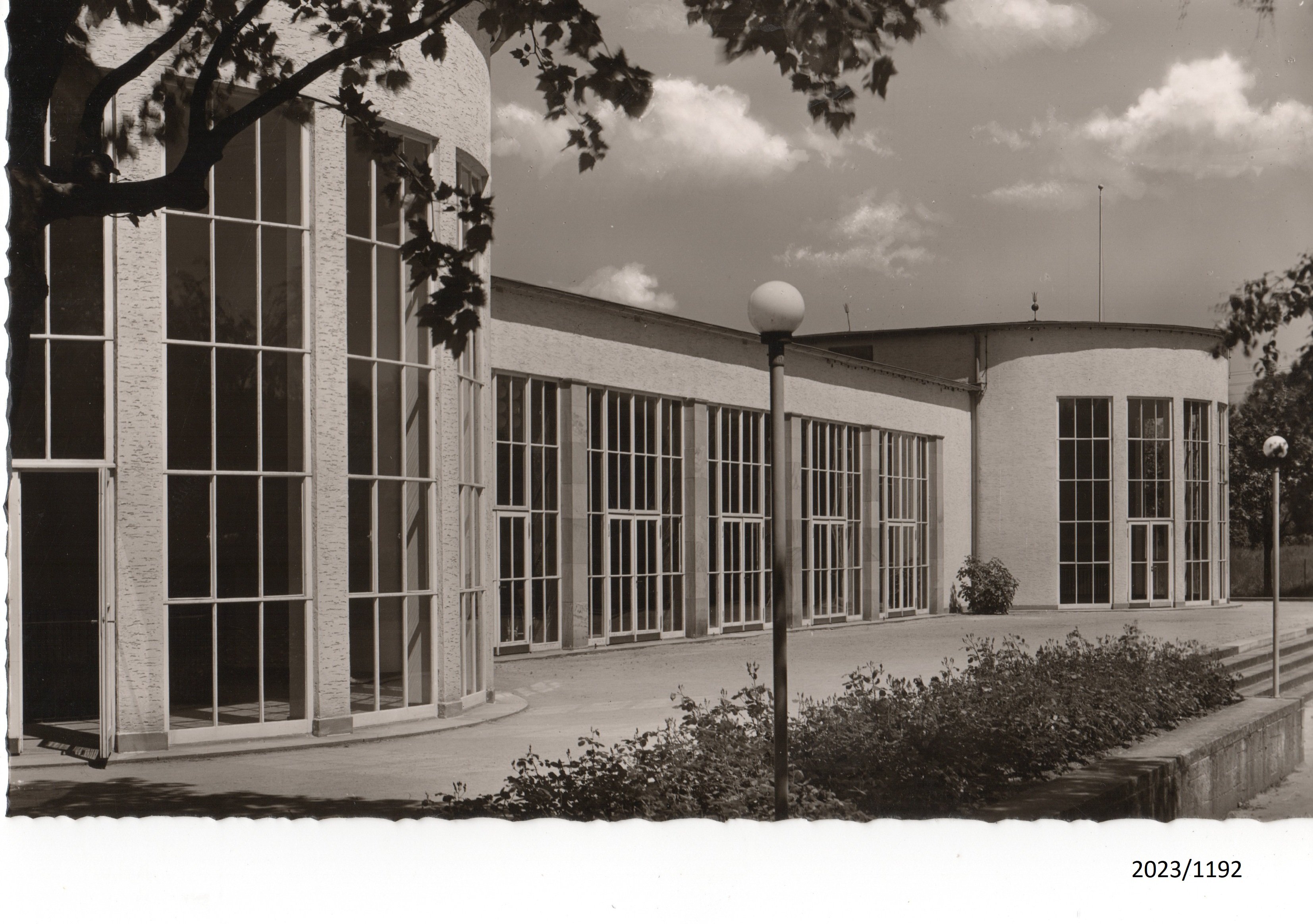 Bad Dürkheim, Brunnenhalle, 1950er Jahre (Stadtmuseum Bad Dürkheim im Kulturzentrum Haus Catoir CC BY-NC-SA)